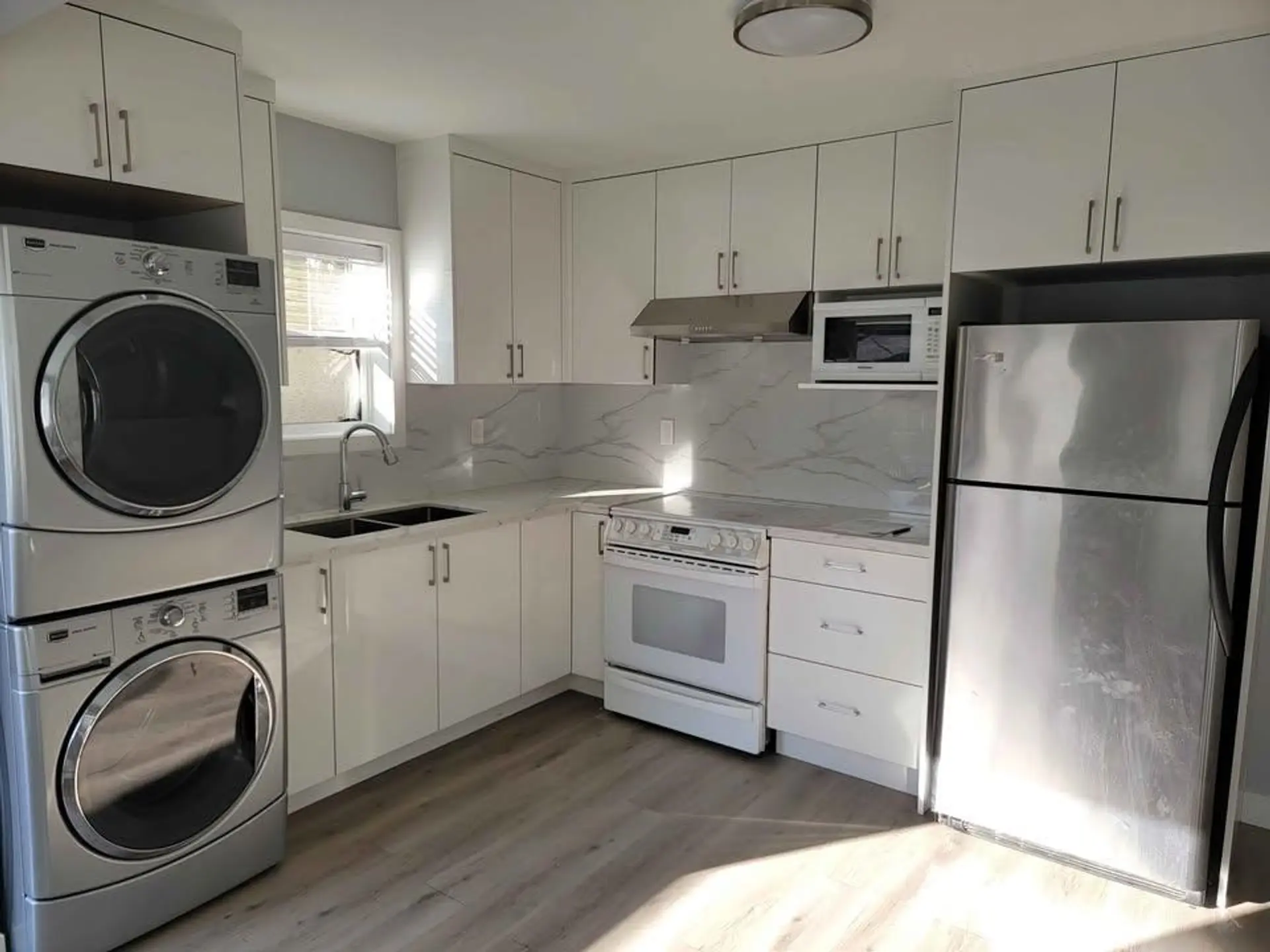 2456 E 19th Avenue - Image 3