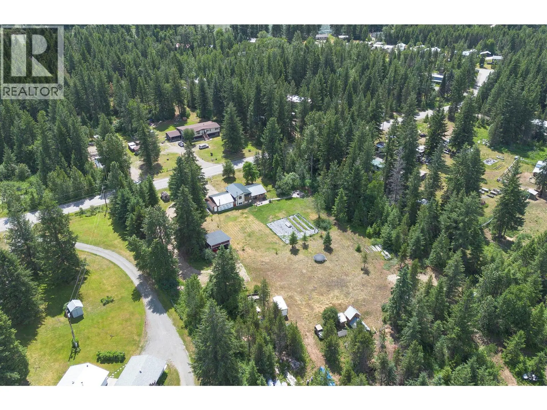 Property at 1133 CAROLINE Road, Clearwater, BC