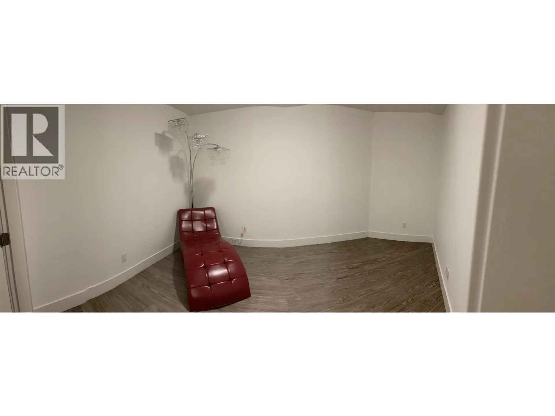 #119 2055 INGLEDEW STREET - Image 6