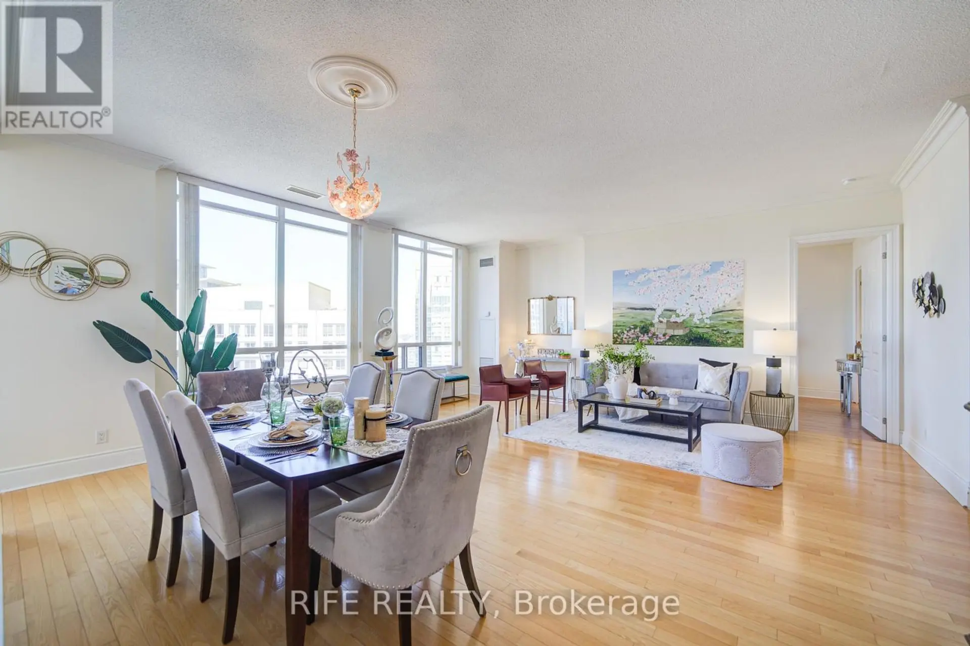 #GPH10 3880 DUKE OF YORK BOULEVARD - Image 2