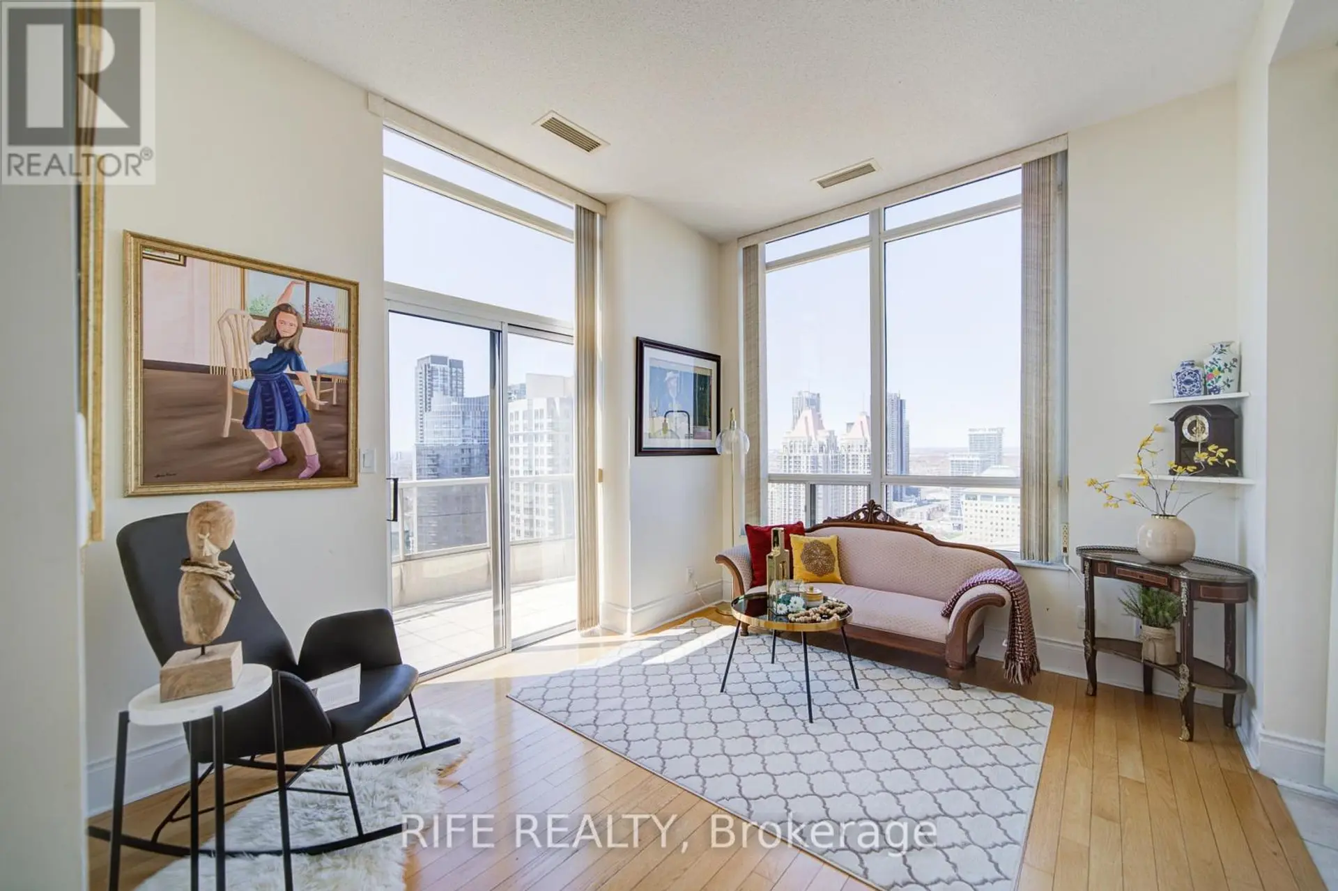 #GPH10 3880 DUKE OF YORK BOULEVARD - Image 5