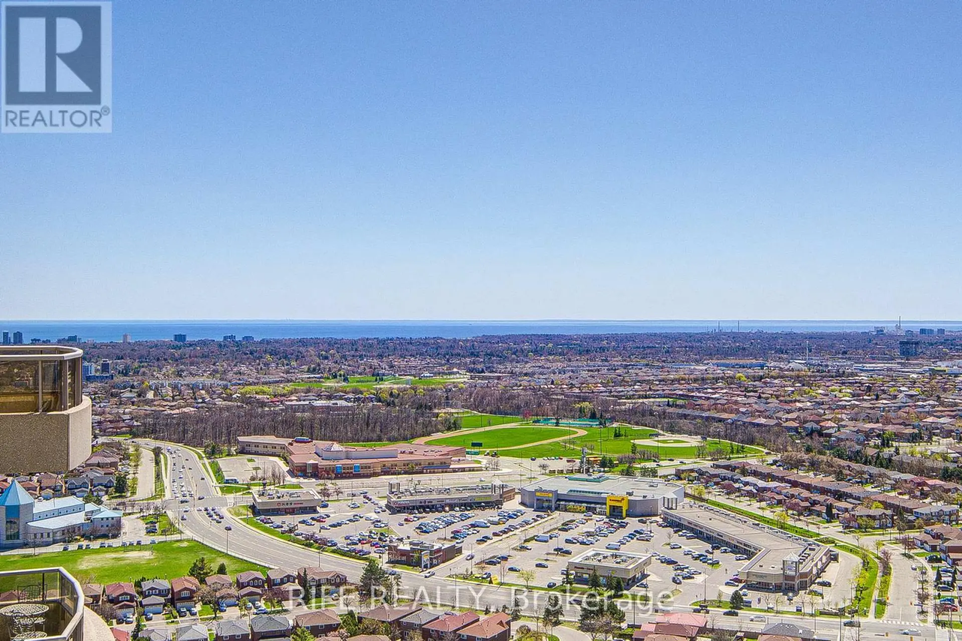 #GPH10 3880 DUKE OF YORK BOULEVARD - Image 6