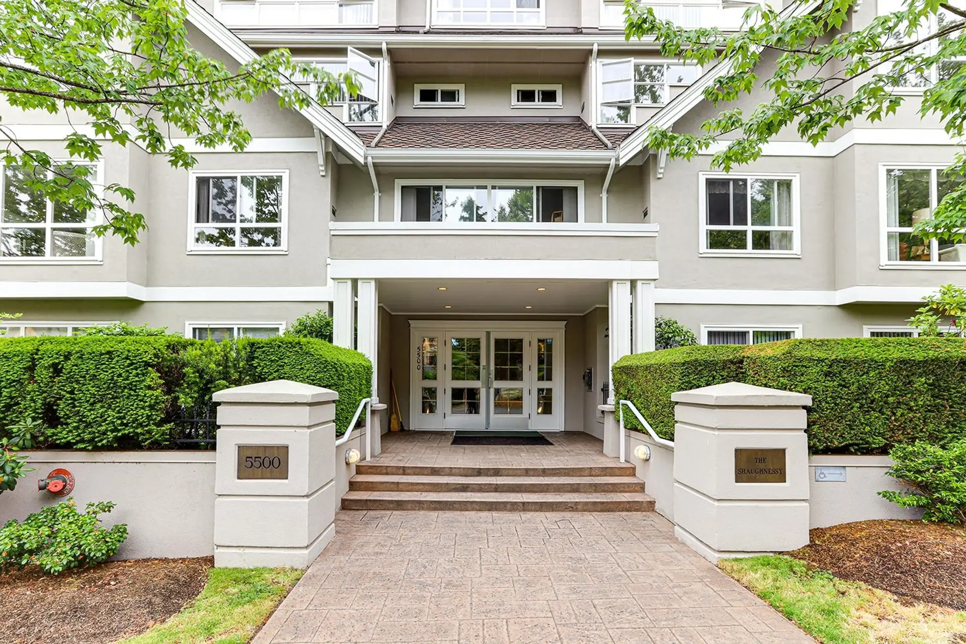 Property at #402 5500 13a Avenue, Delta, BC