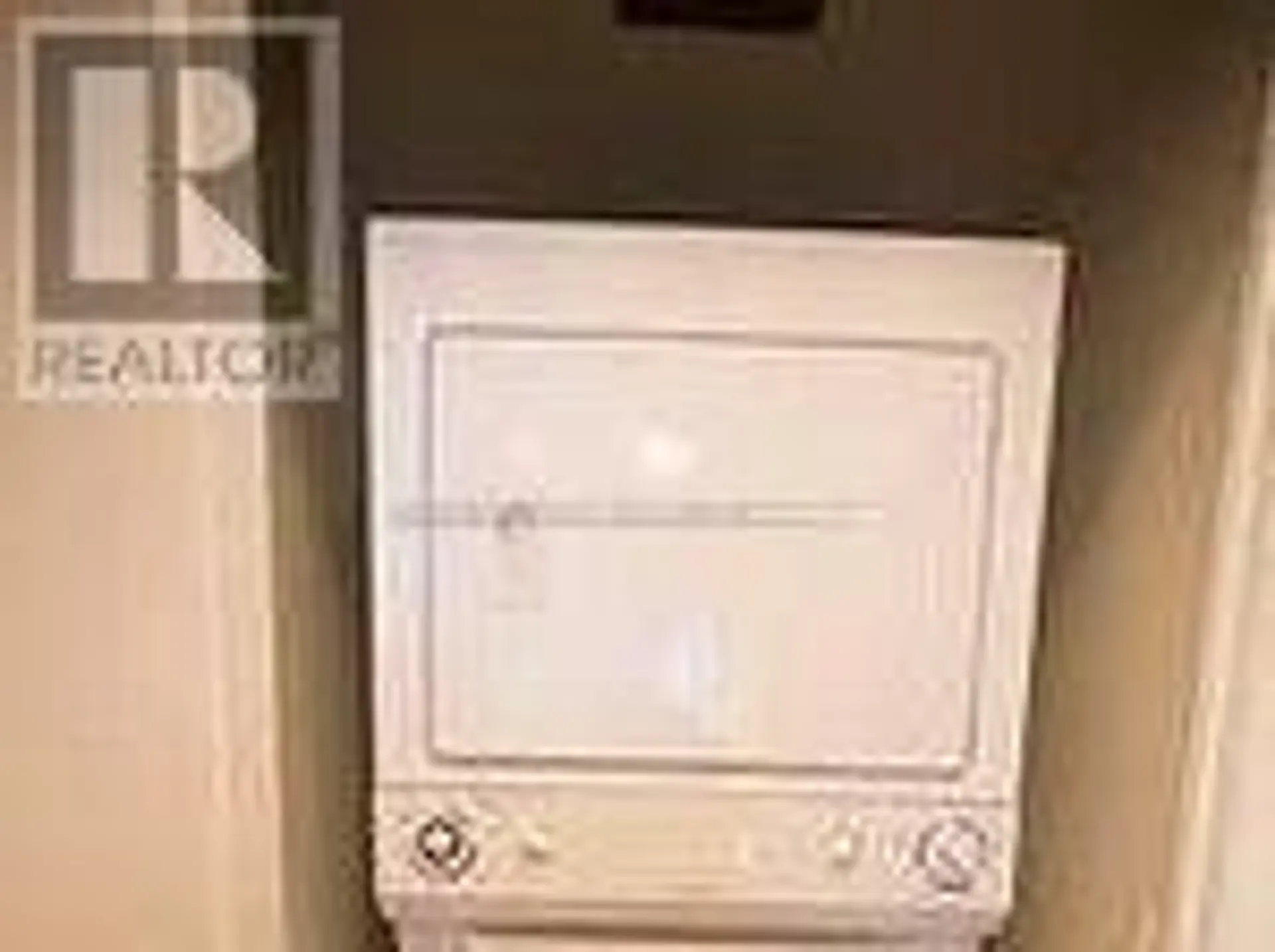 #2306 4090 LIVING ARTS DRIVE - Image 9