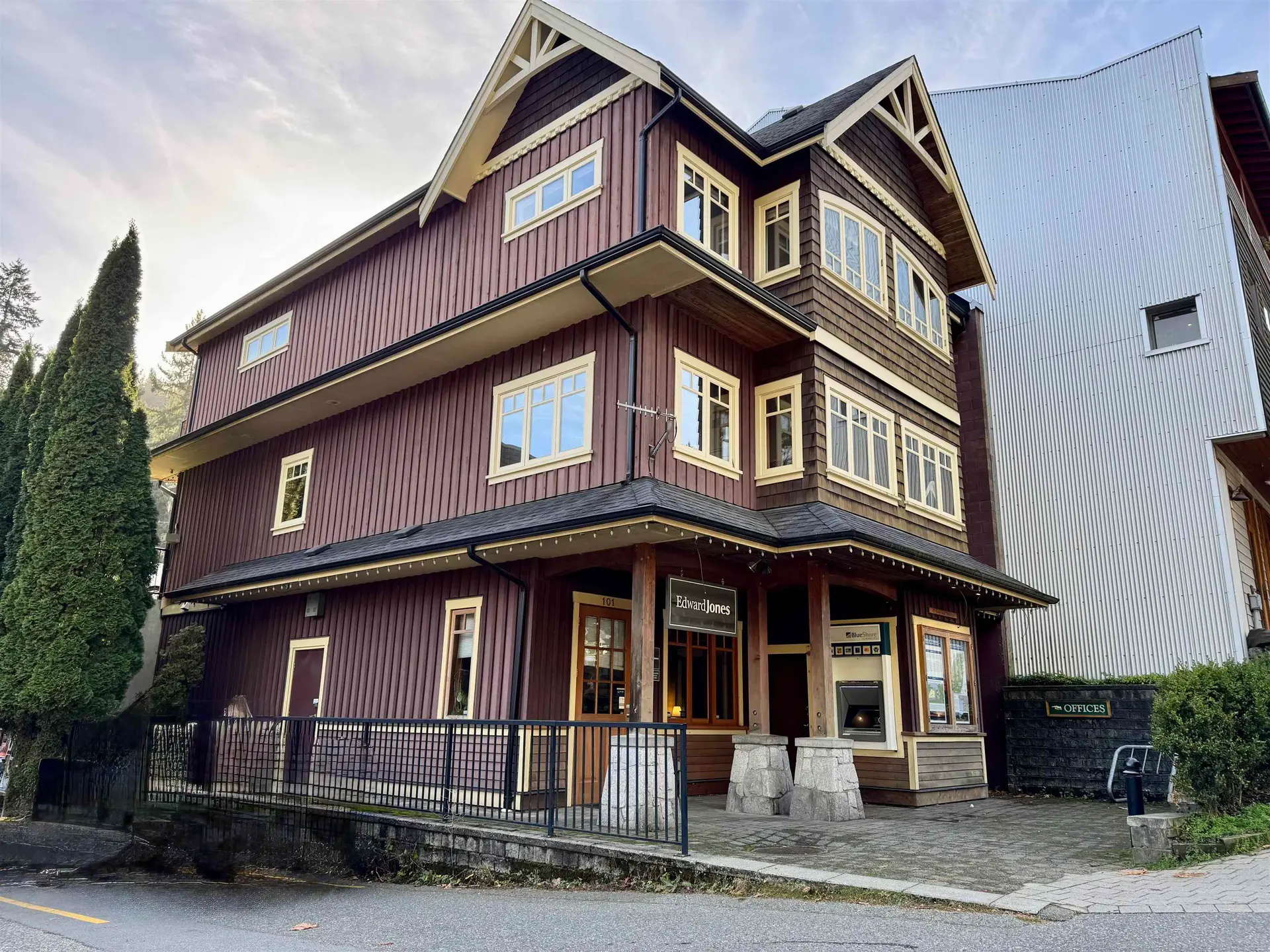 Property at 475 Bowen Island Trunk Road, Bowen Island, BC