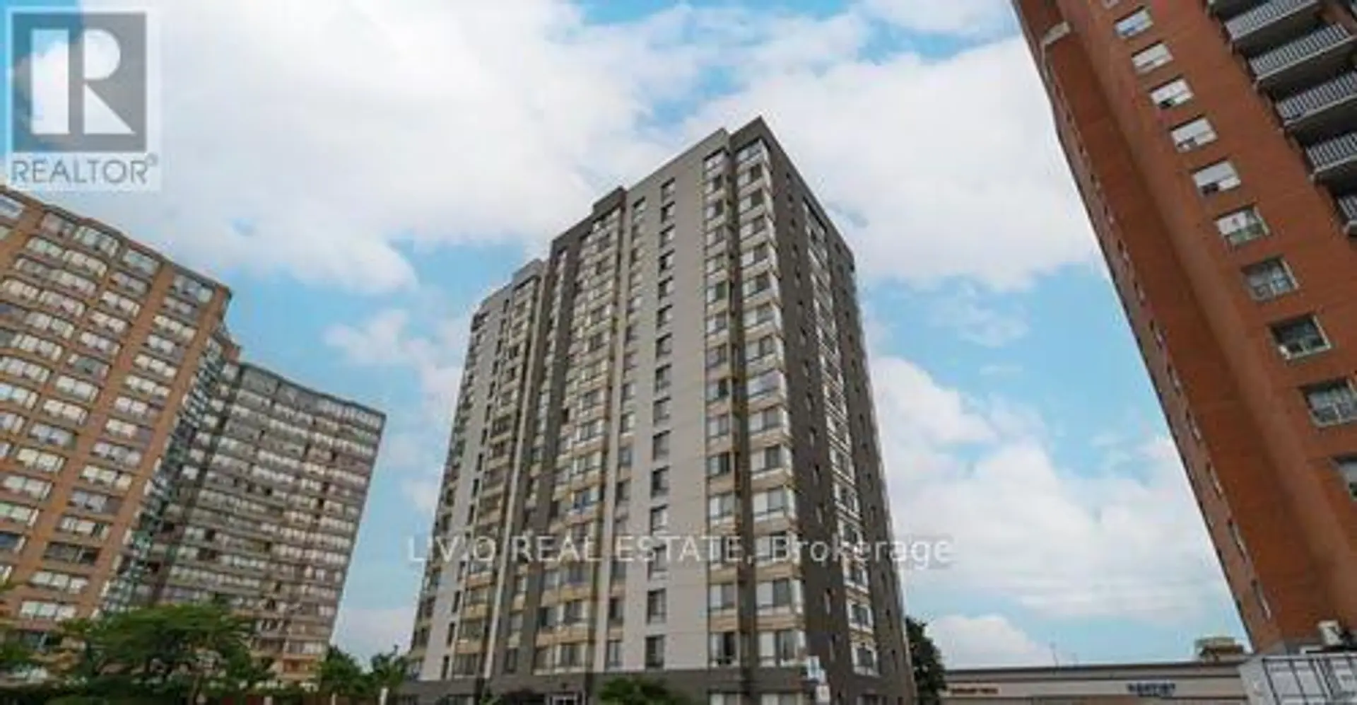 #706 2470 EGLINTON AVENUE W - Image 2