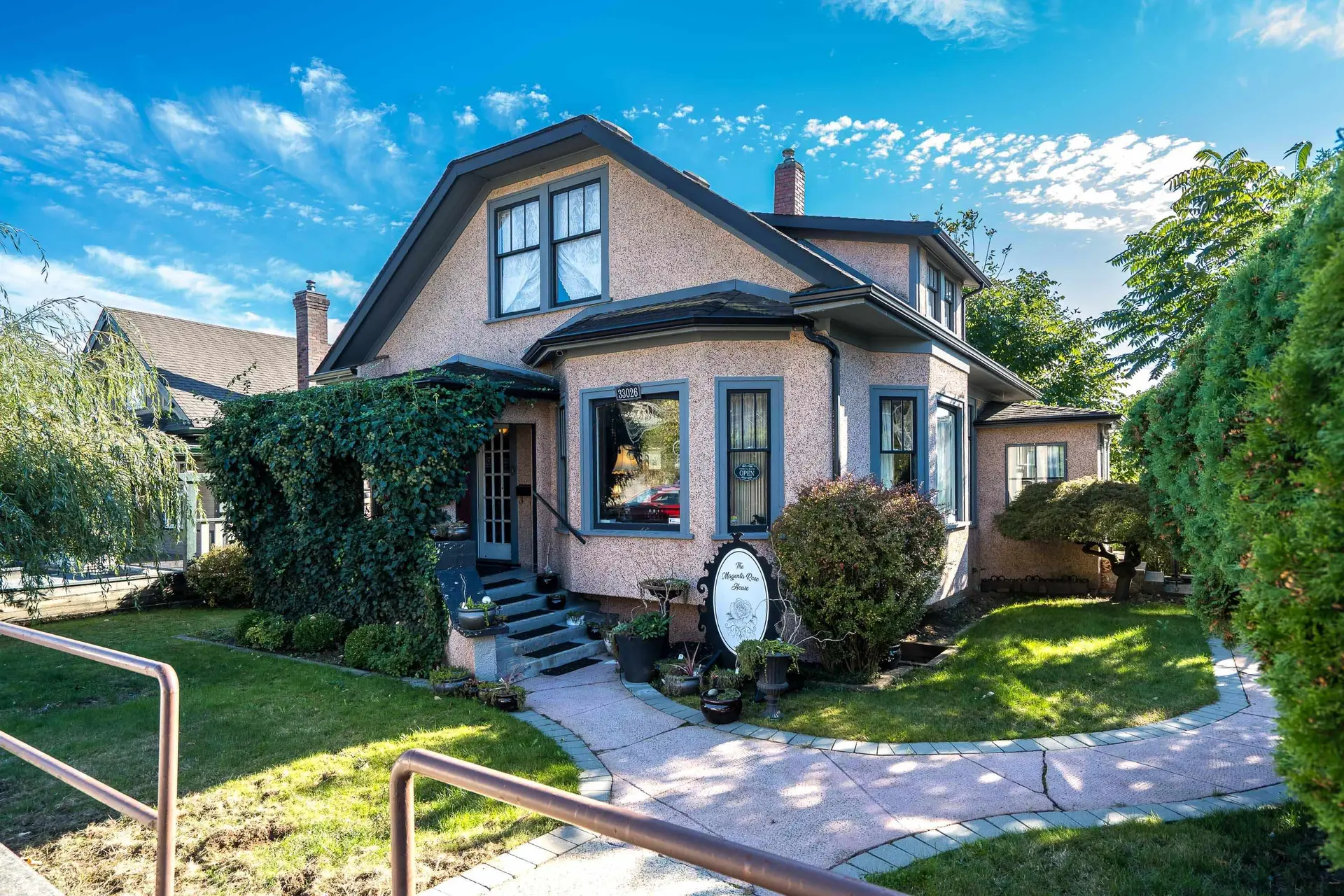 Property at 33026 2 Avenue, Mission, BC