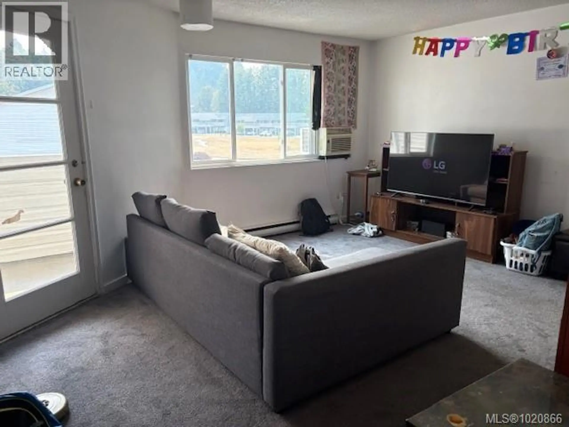 5287 Gertrude St - Image 4