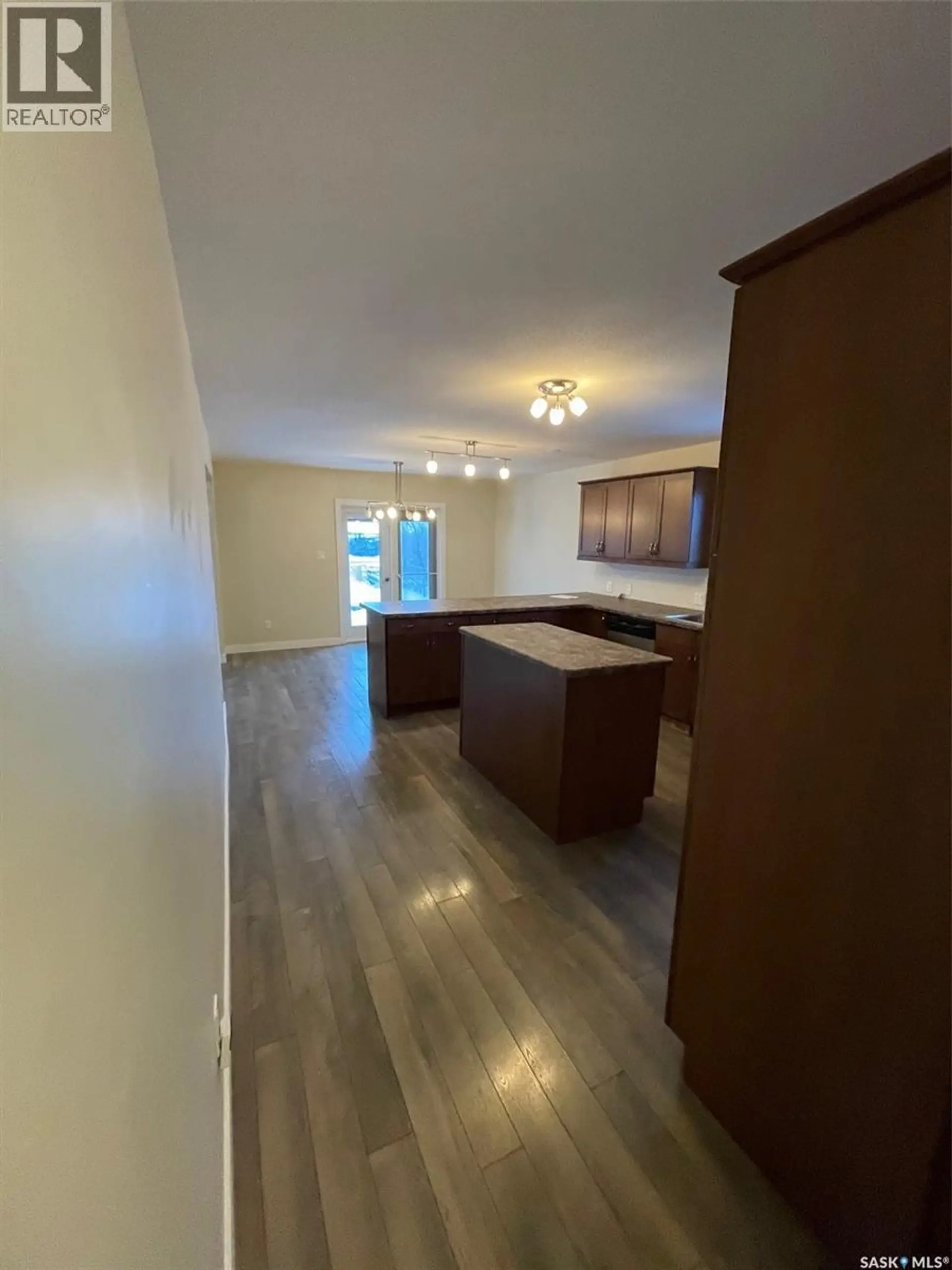 431 VAUGHAN STREET W - Image 5
