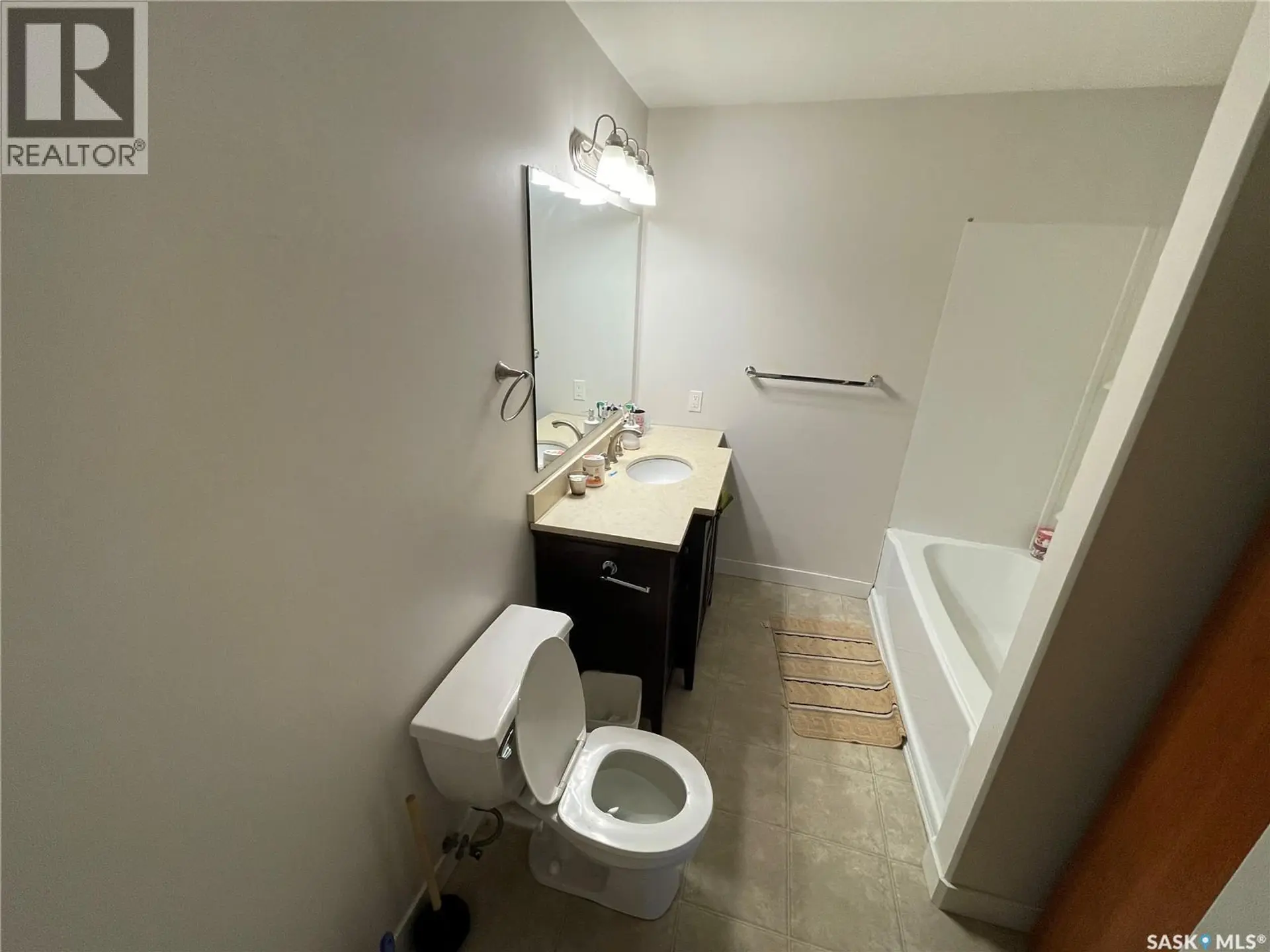 431 VAUGHAN STREET W - Image 7