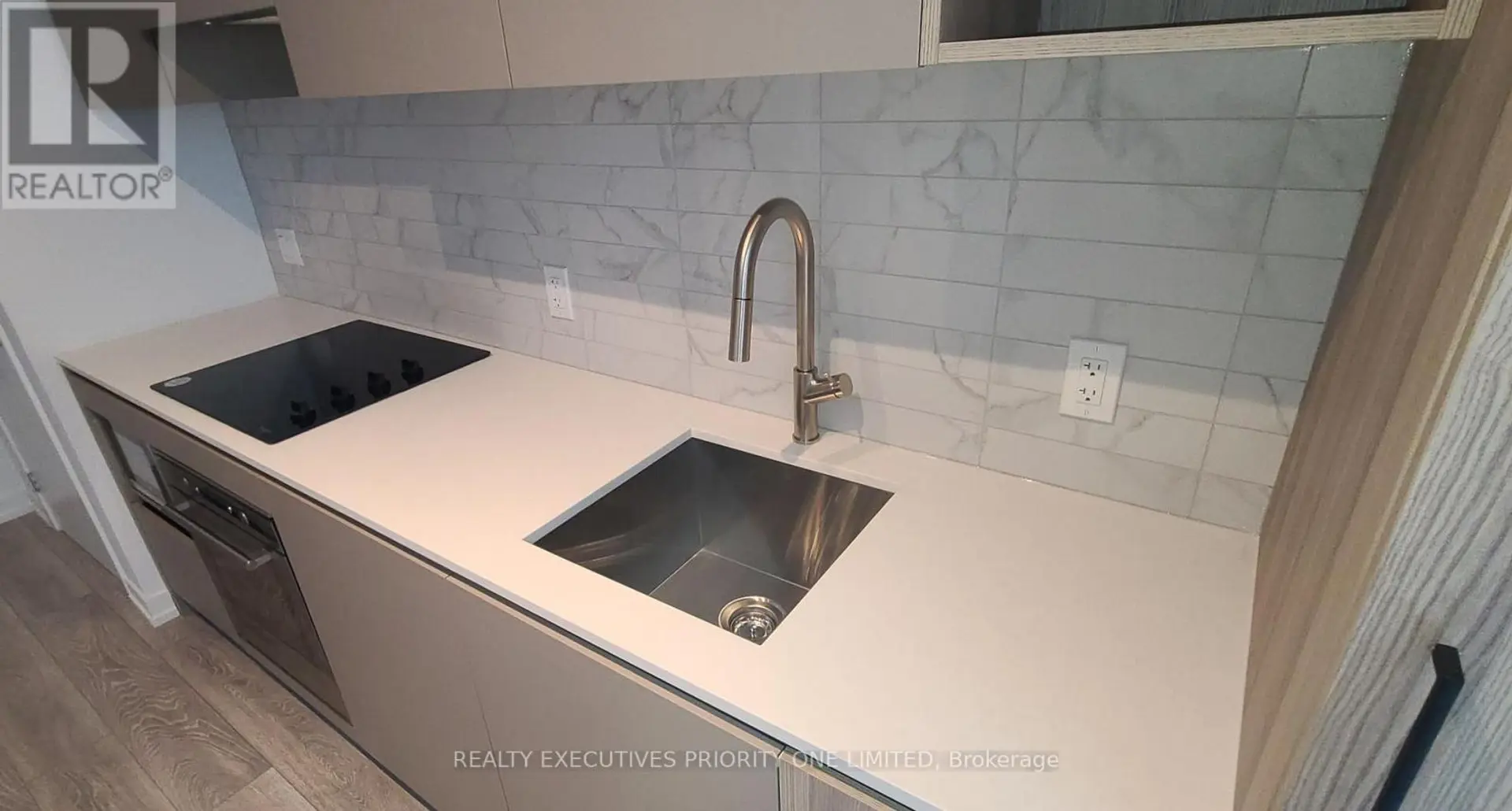 #319 55 MERCER STREET - Image 2