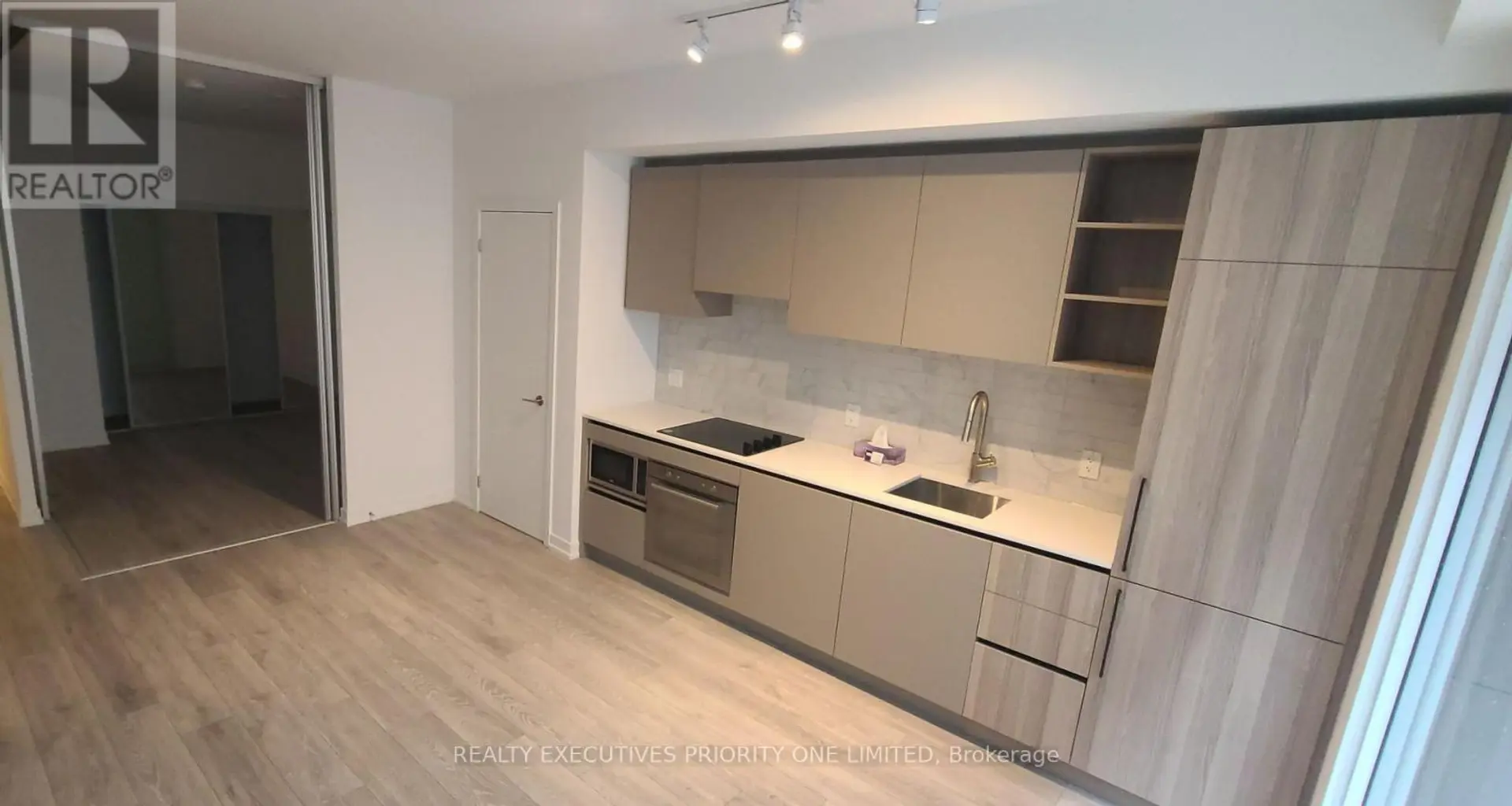 #319 55 MERCER STREET - Image 4