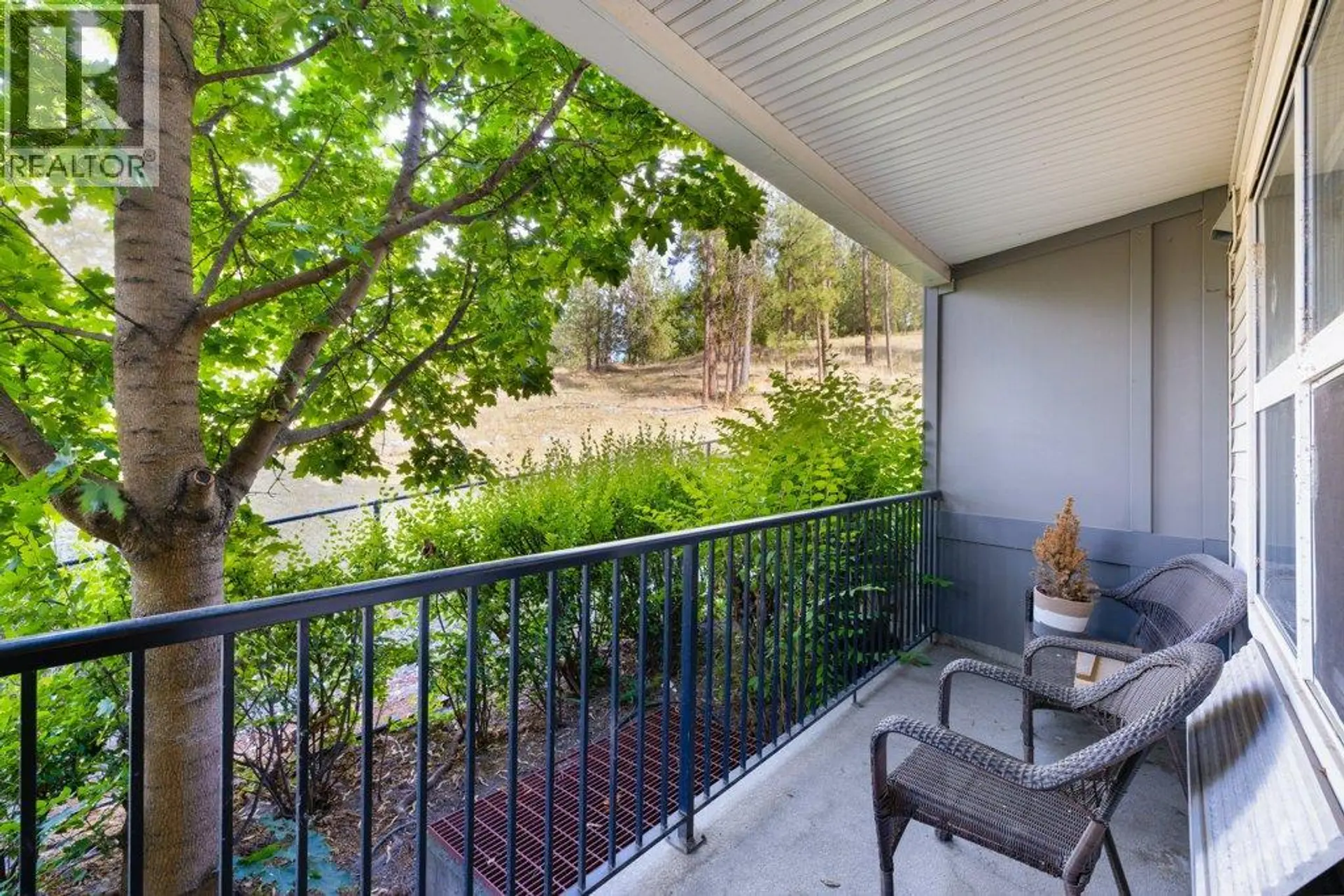 #211 1479 Glenmore Road N - Image 12