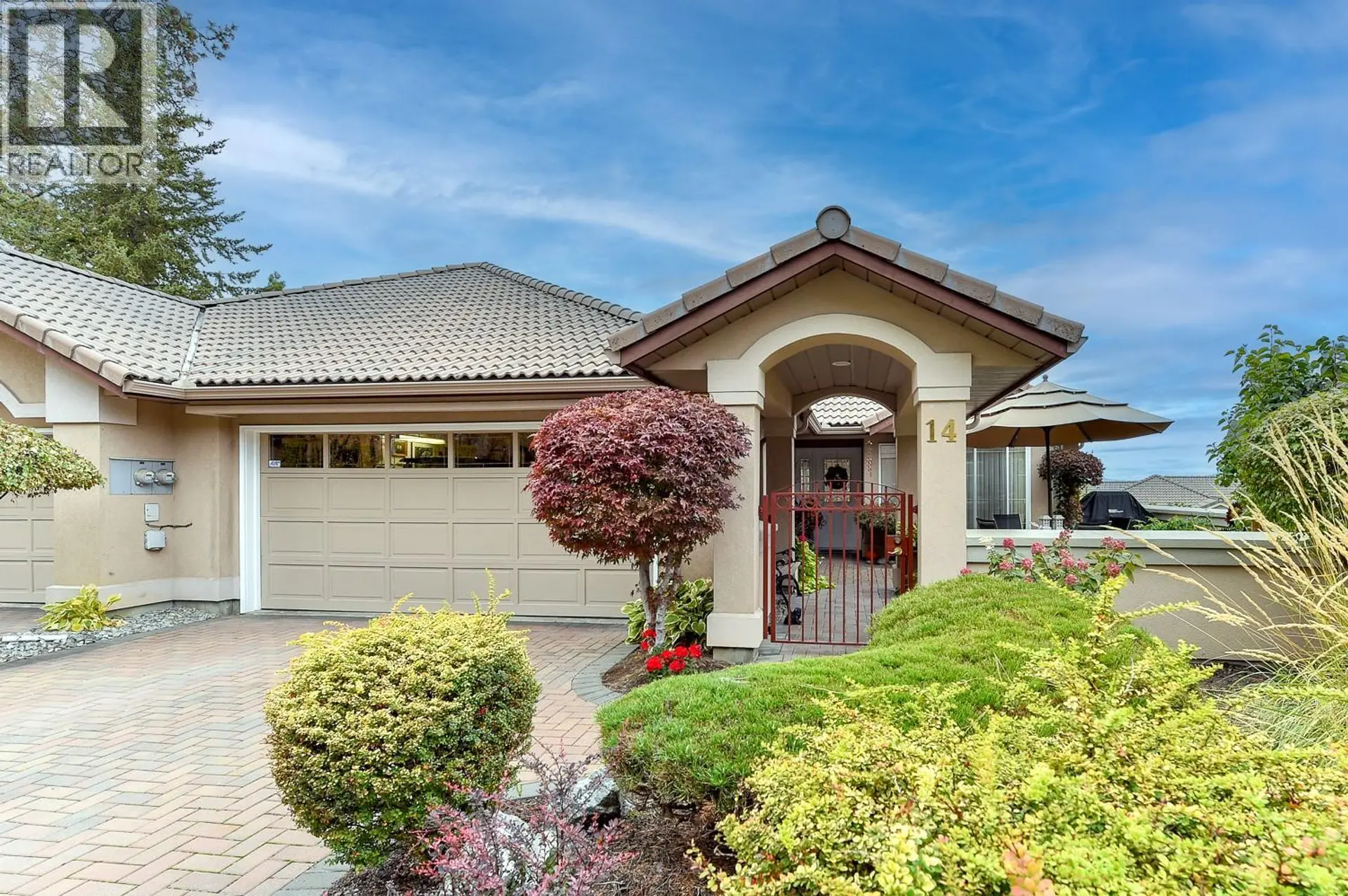 Property at #14 4400 Gallaghers Drive E, Kelowna, BC