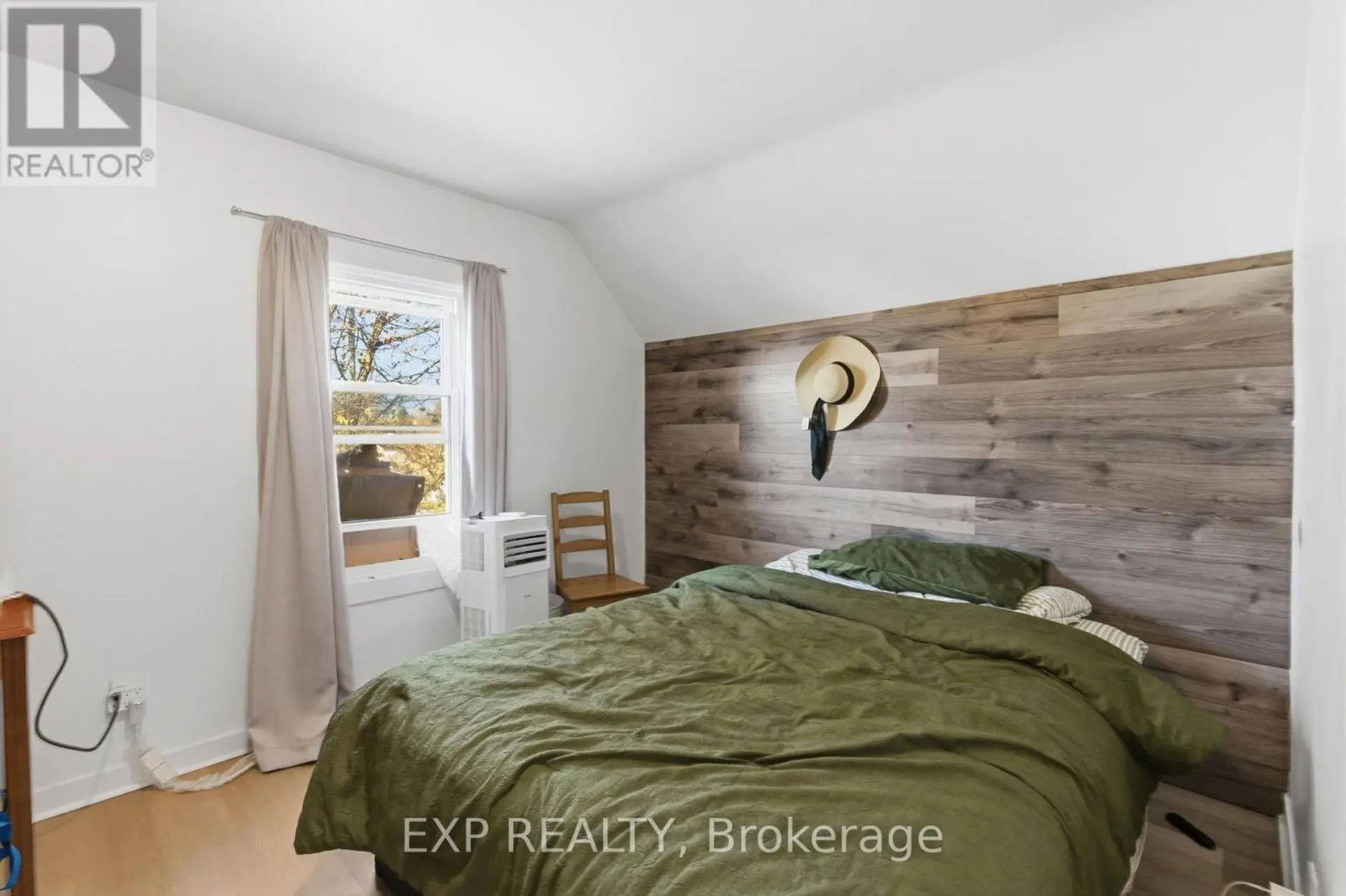 20 HENRY STREET - Image 11
