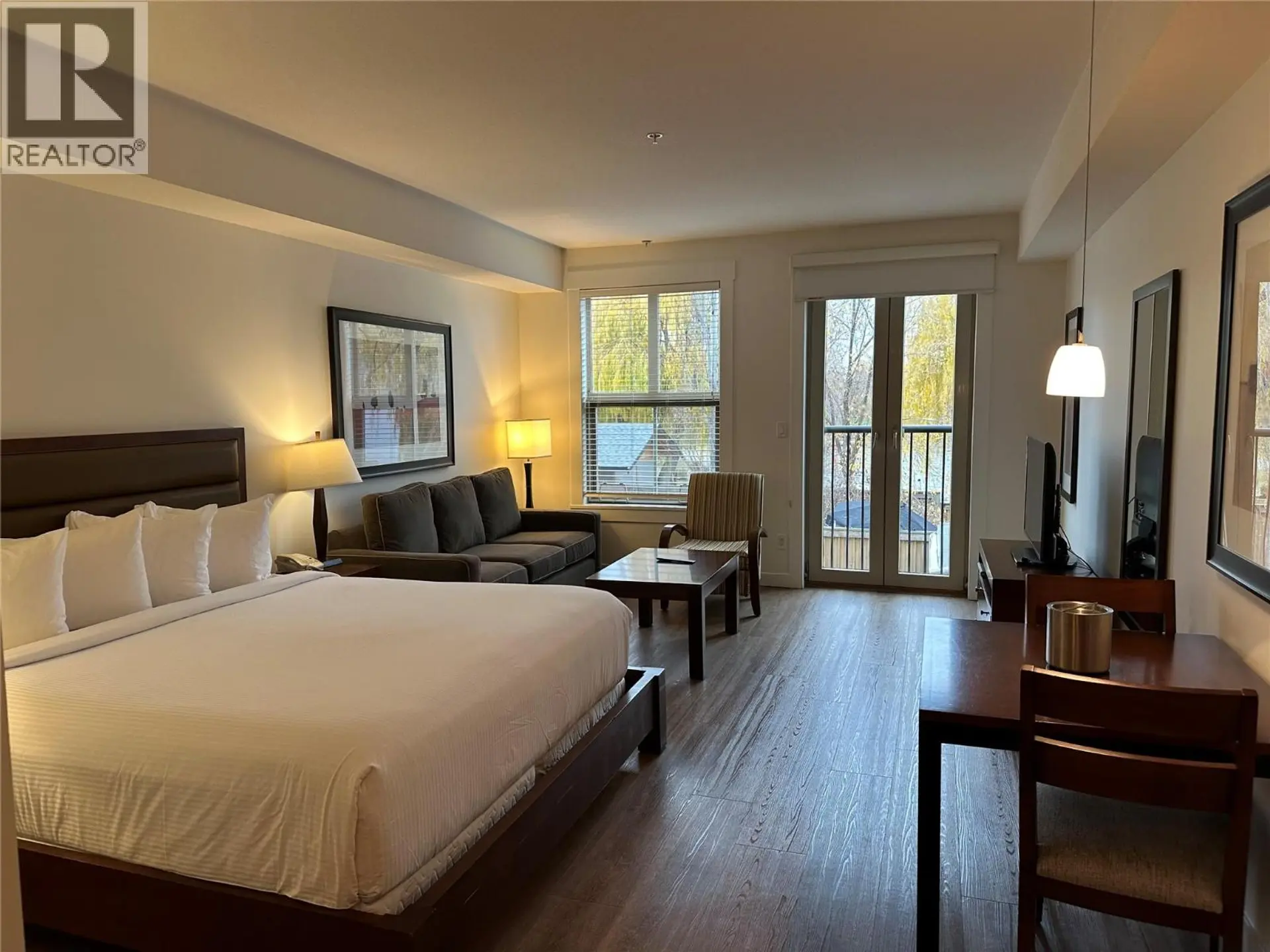 #108 4200 LAKESHORE Drive - Image 2