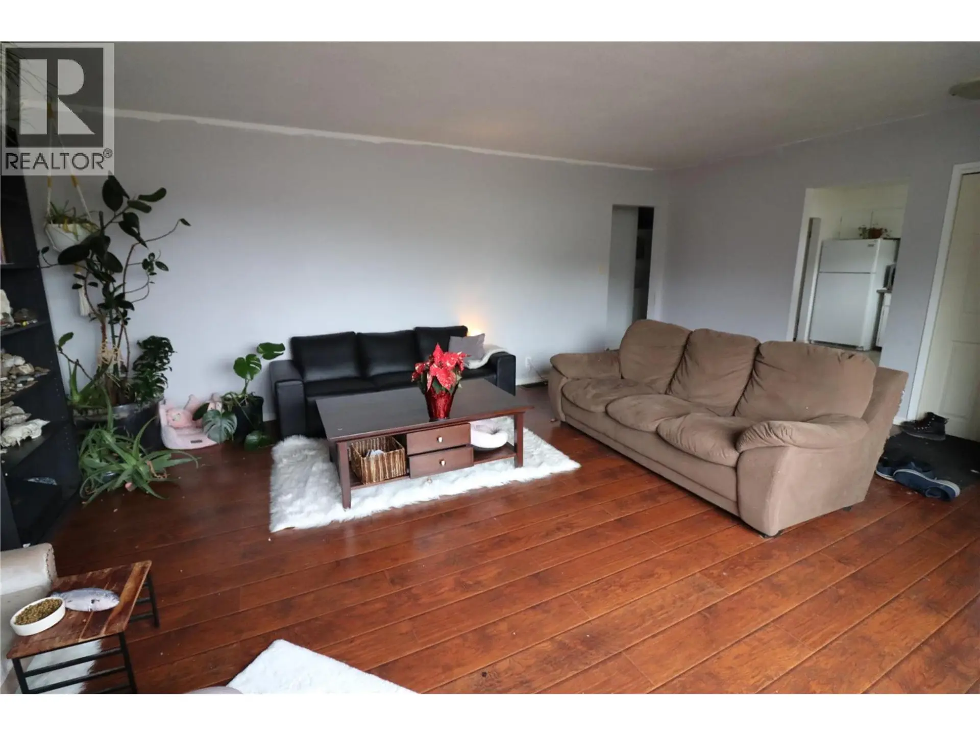 158/160 VICARS Road - Image 2