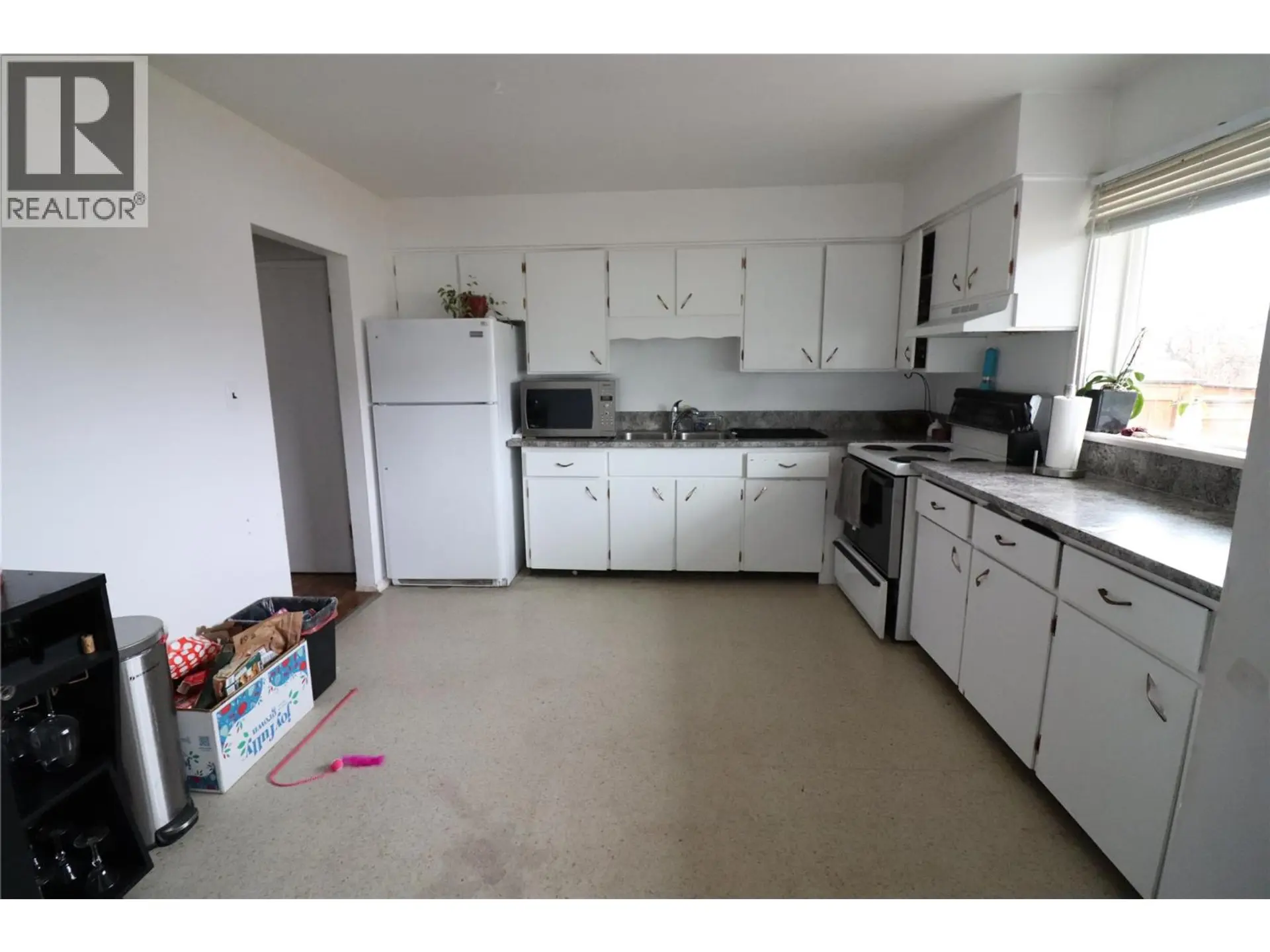 158/160 VICARS Road - Image 4