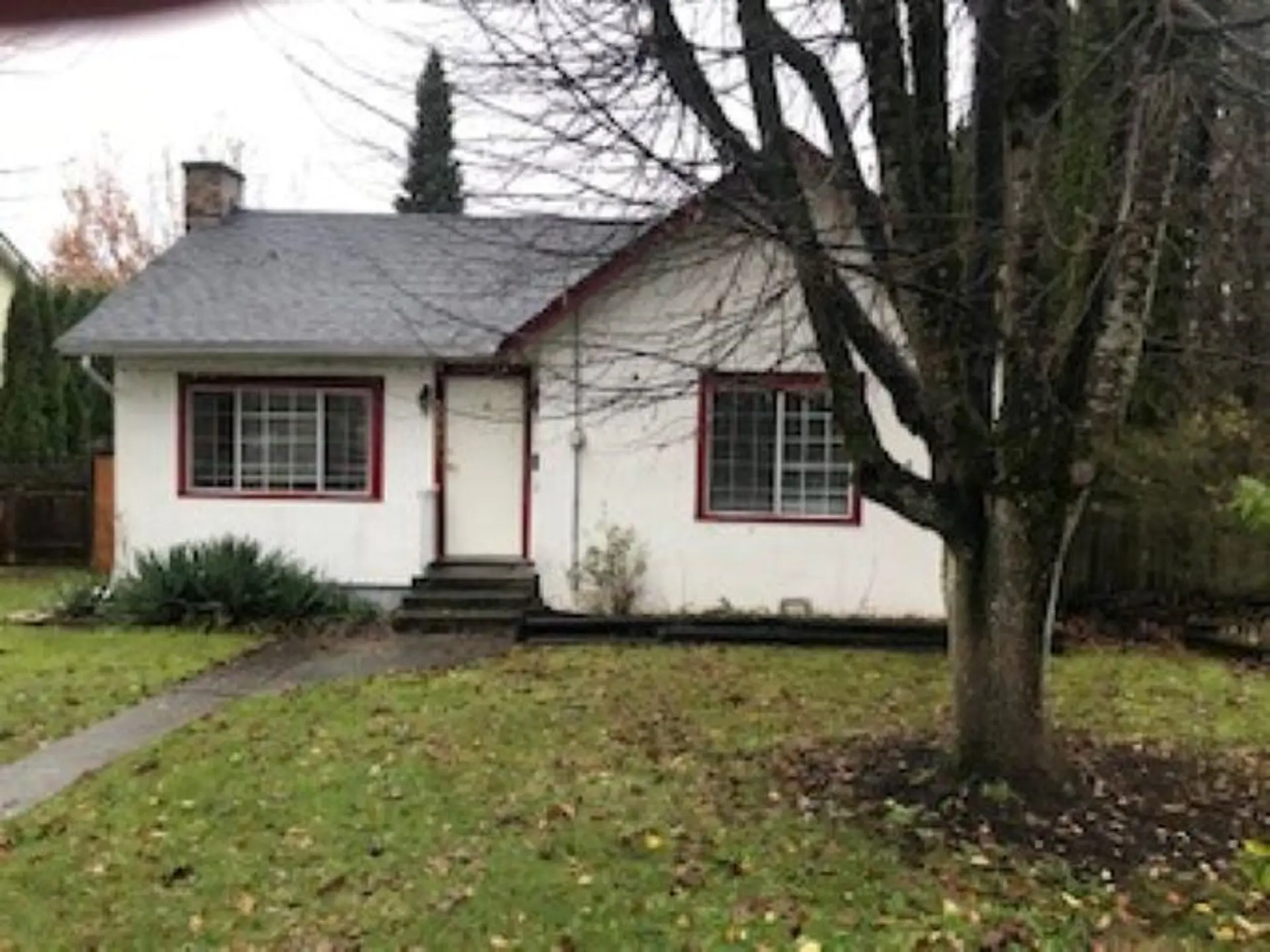 Property at 33935 Pine Street, Abbotsford, BC