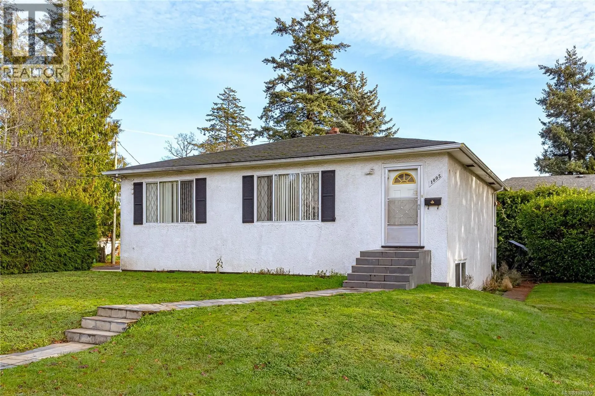 Property at 1005 McCallum Rd, Langford, BC