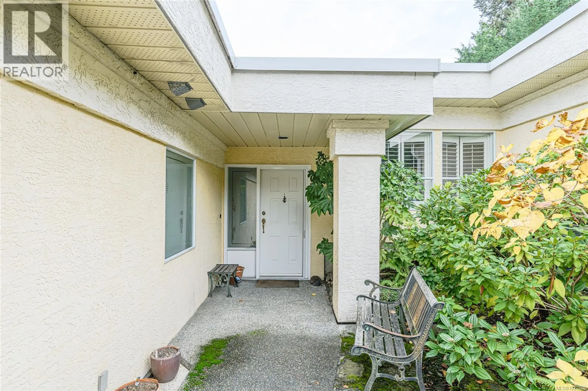 #35 258 Lower Ganges Rd - Image 3