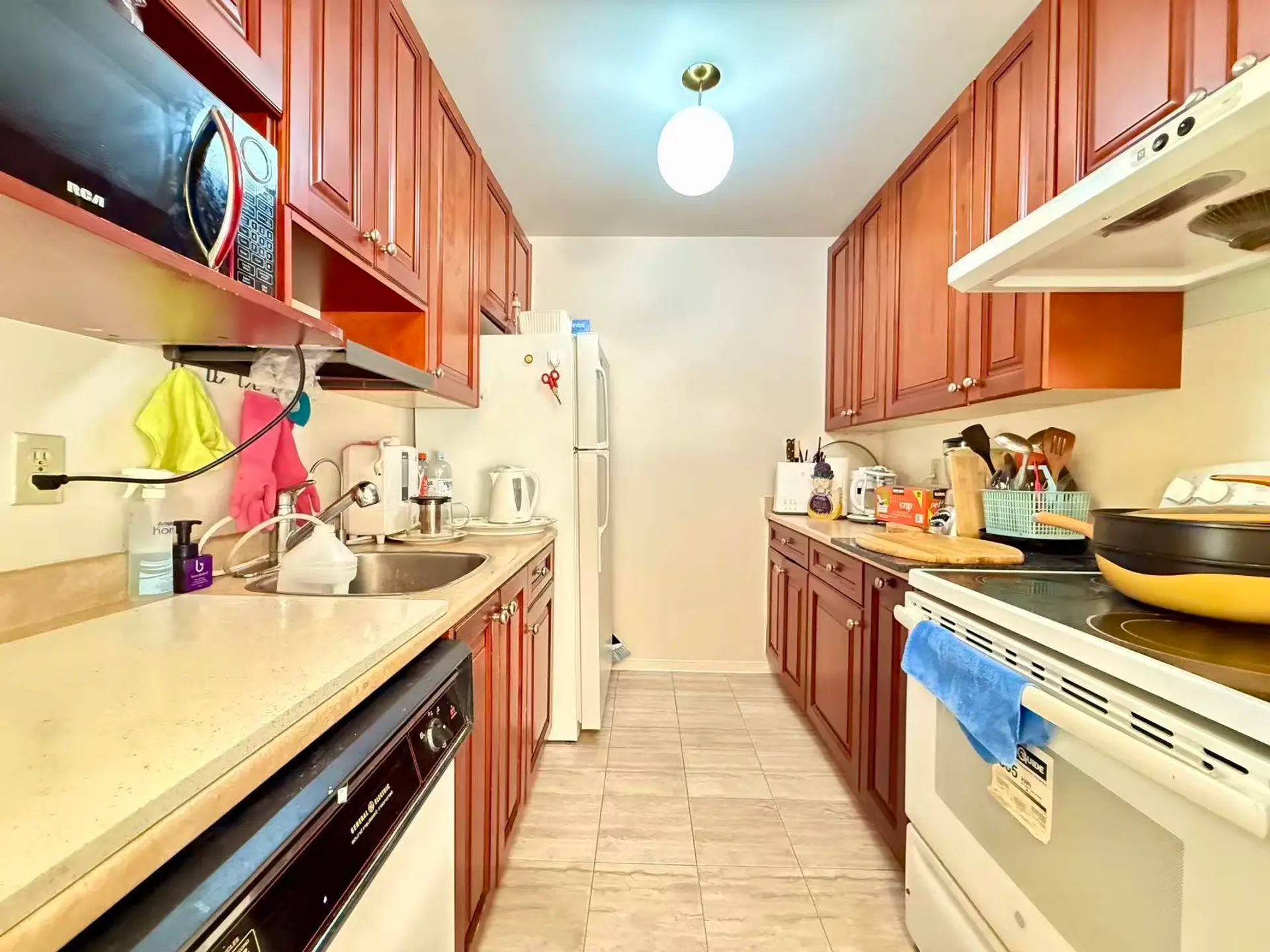 #302 7260 Lindsay Road - Image 5