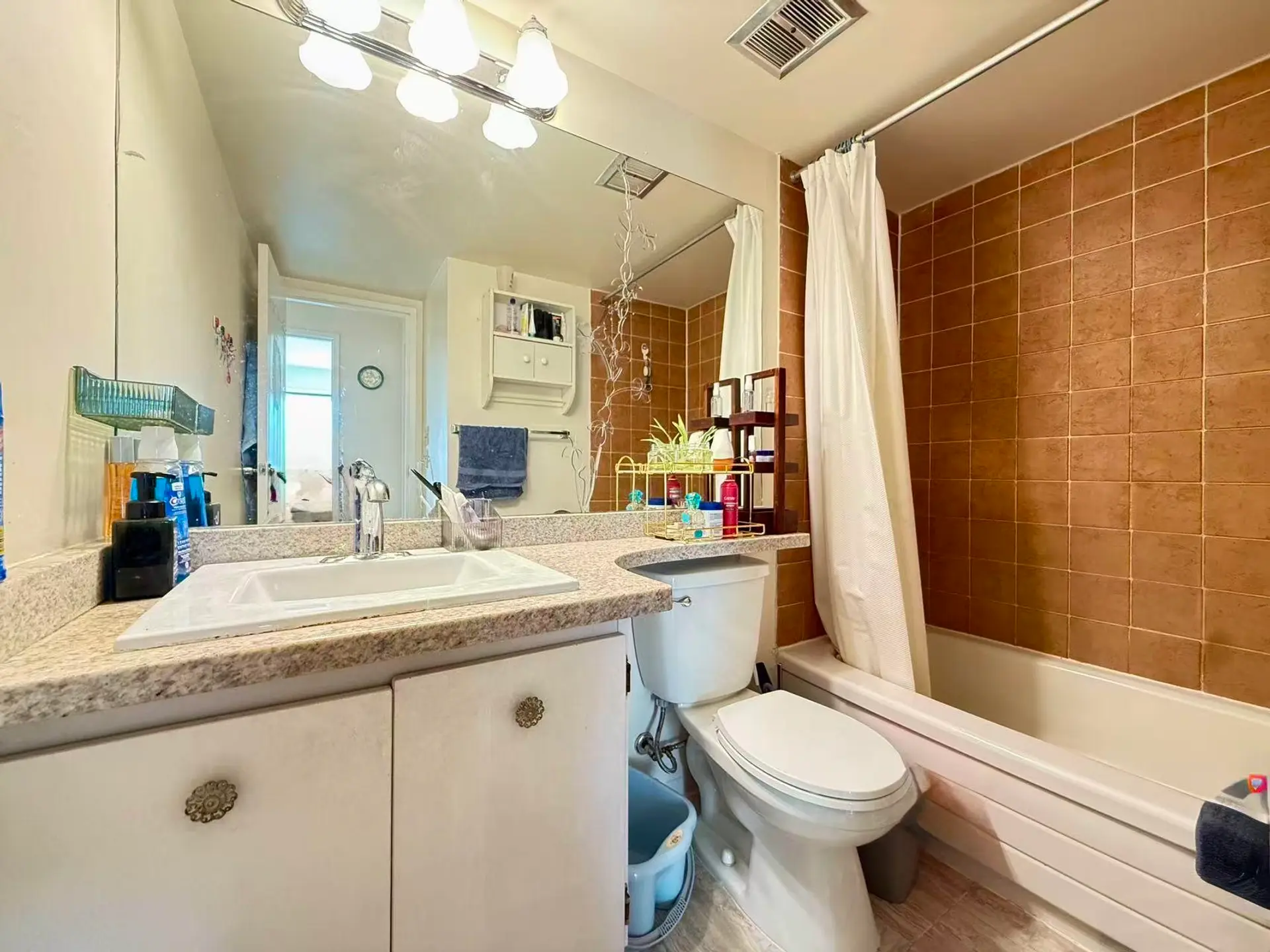 #302 7260 Lindsay Road - Image 8