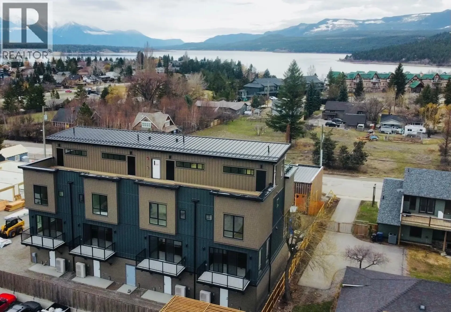 Property at #304 510 14TH Street, Invermere, BC