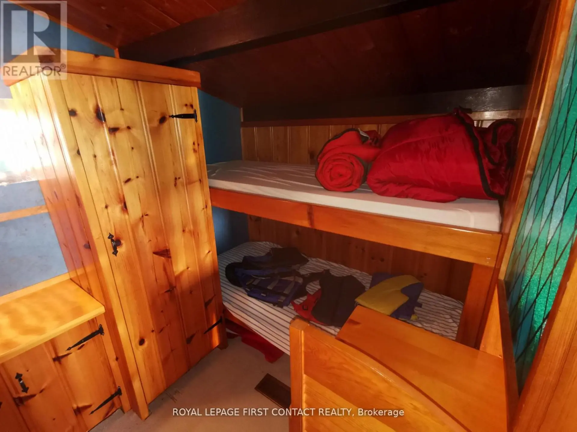 111 HEALEY LAKE WATER - Image 12