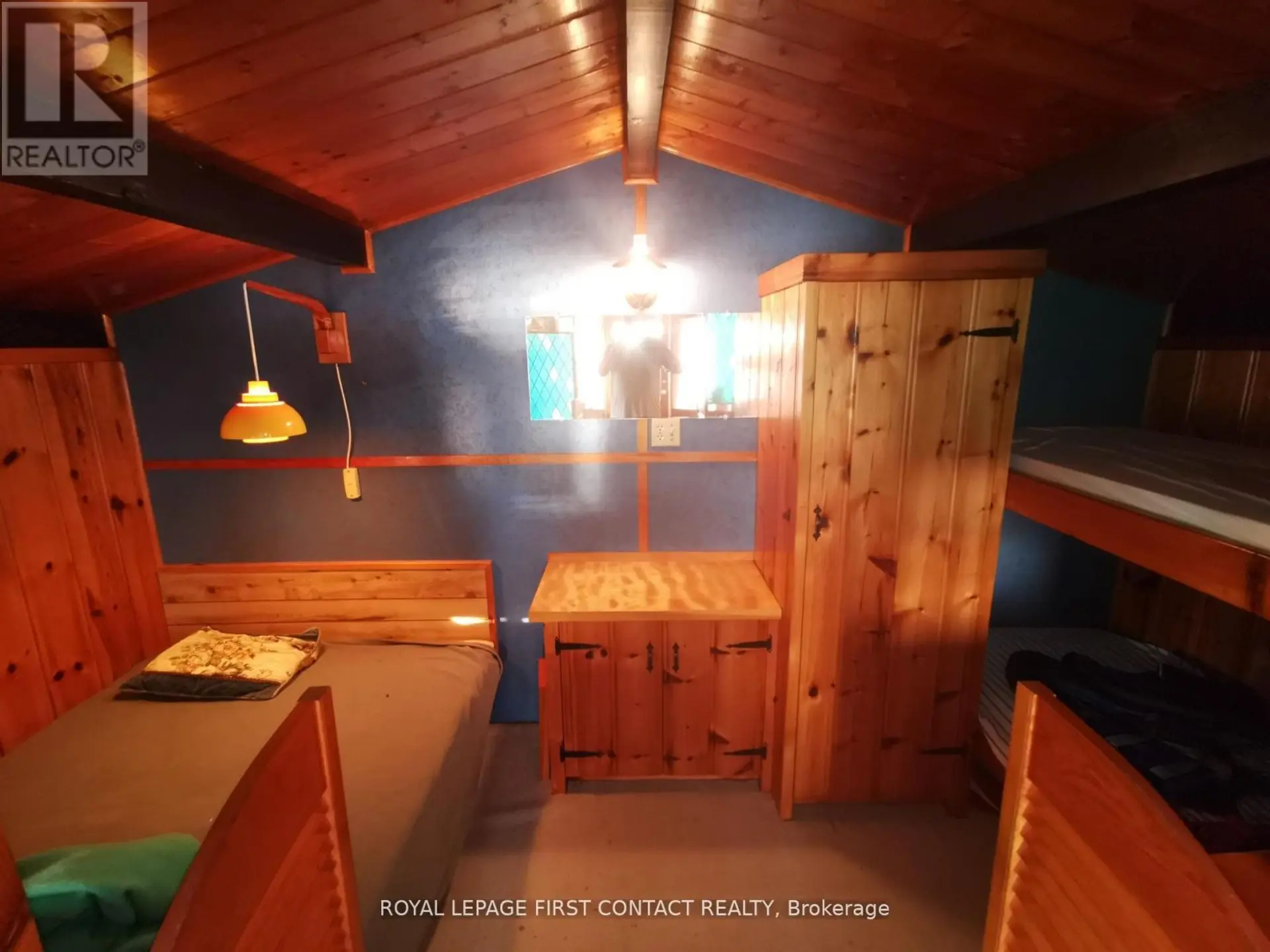 111 HEALEY LAKE WATER - Image 13