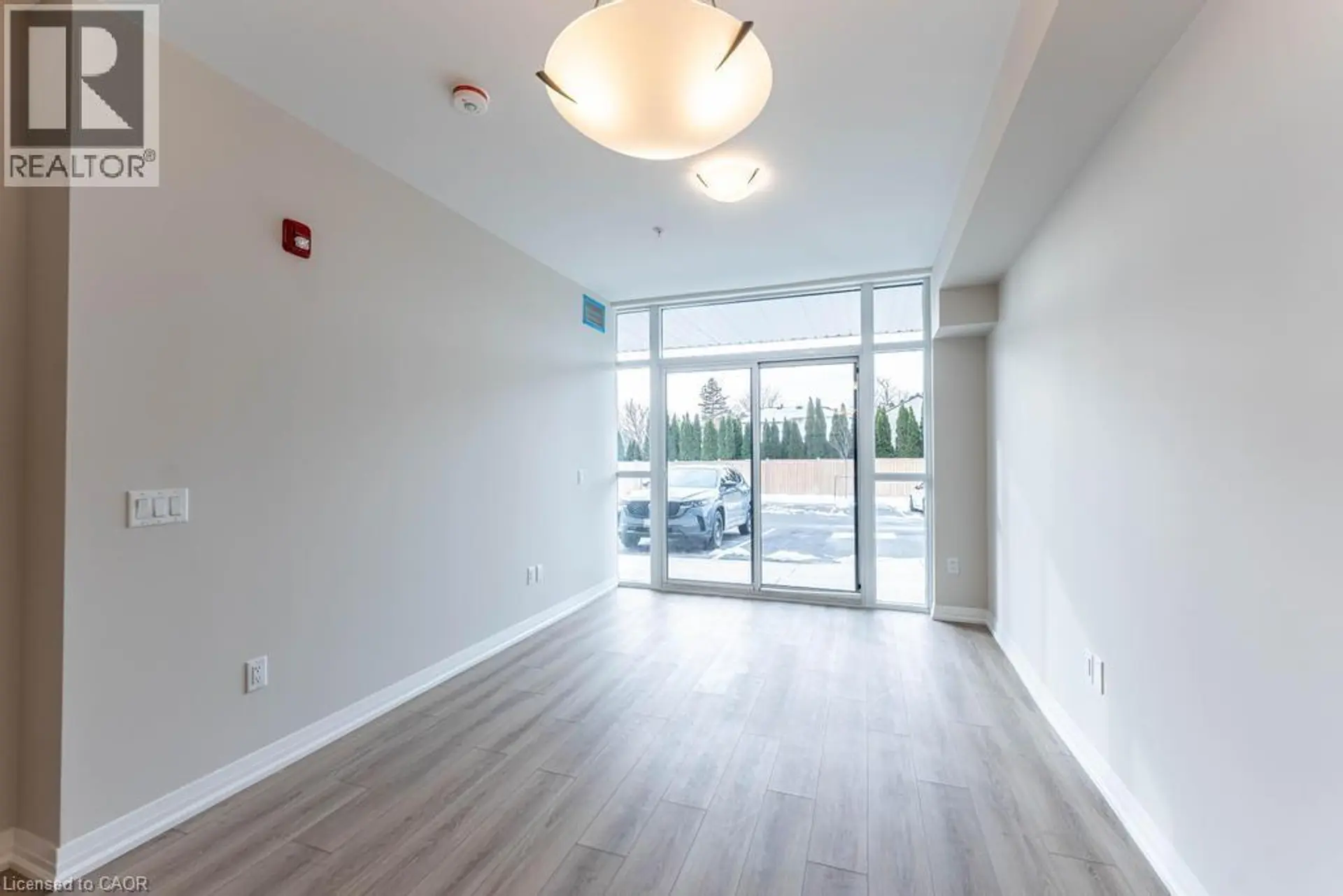 #104 120 SPRINGVALLEY CRESCENT - Image 7