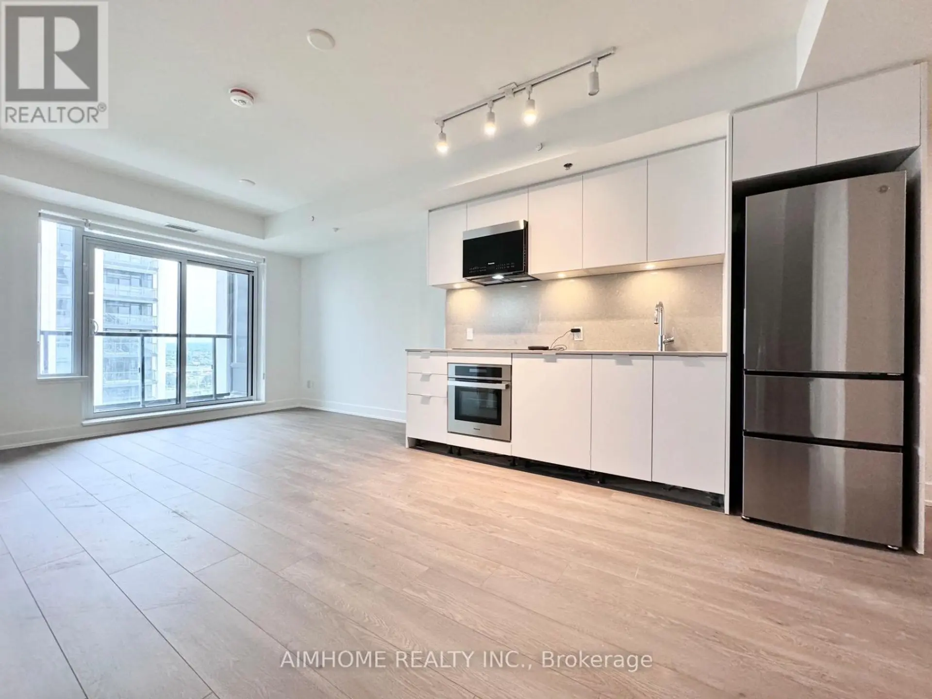 #1711 8 CEDARLAND DRIVE - Image 1