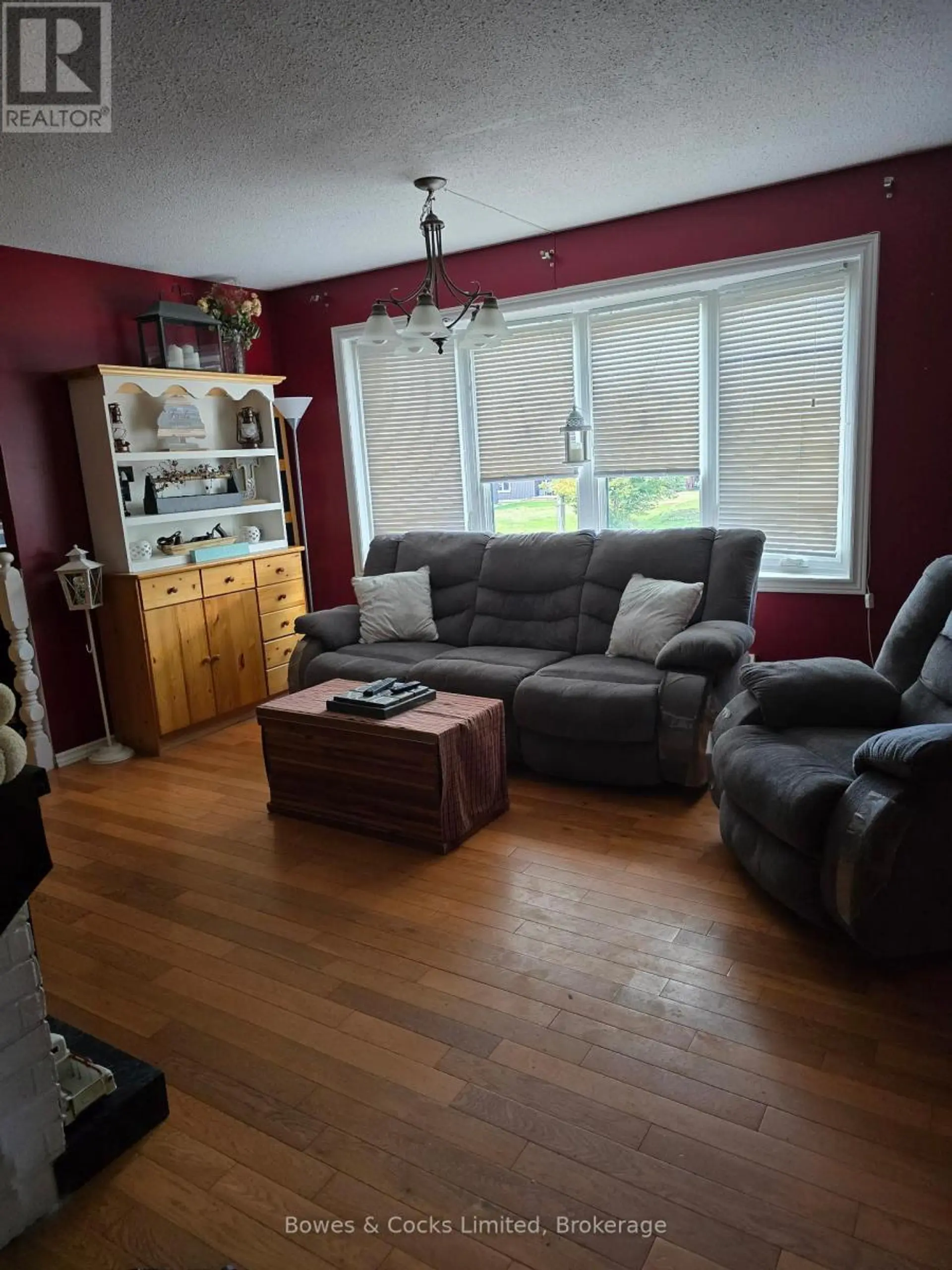 33 MAPLE GROVE ROAD - Image 4