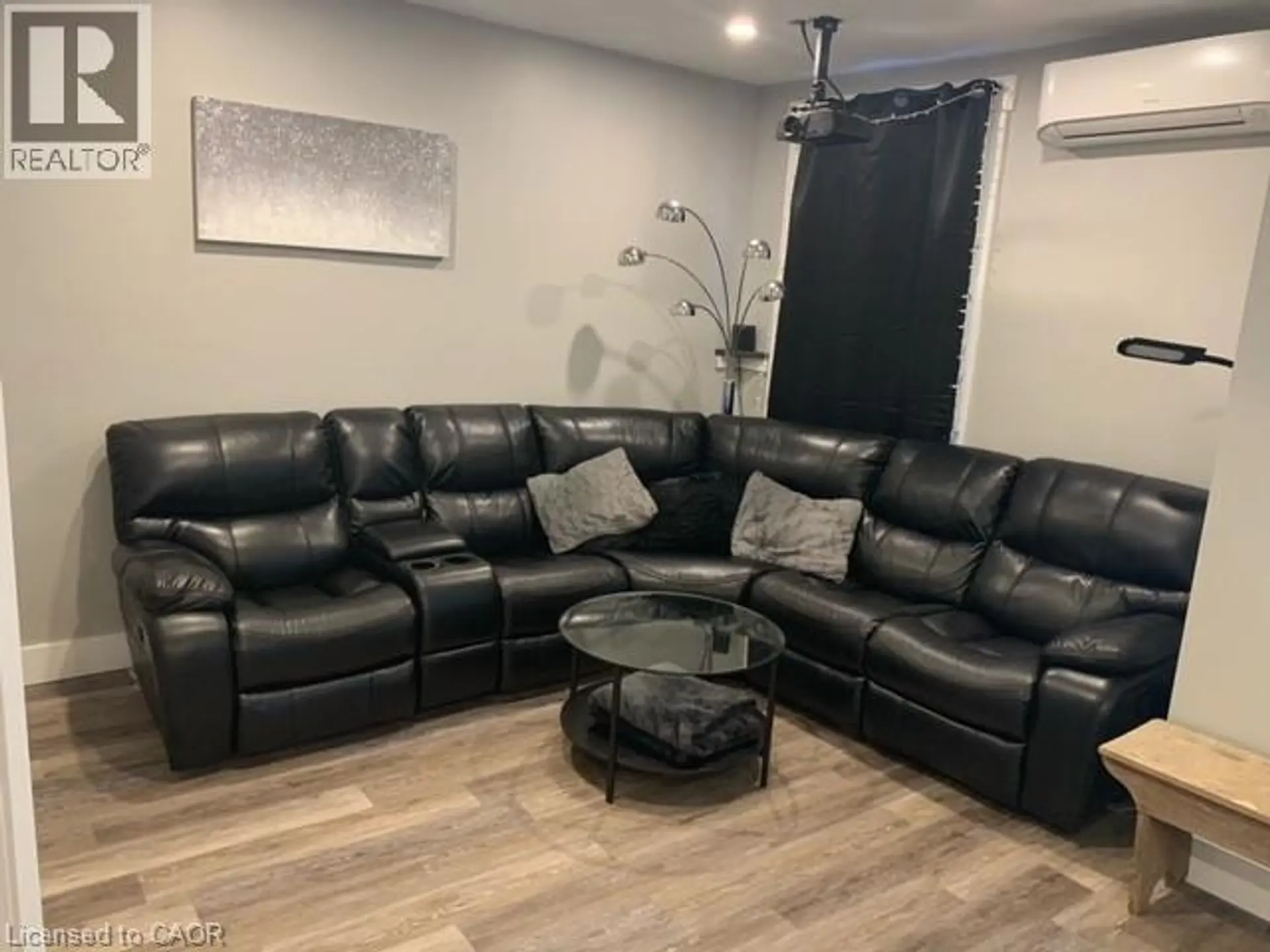 6 HOWARD STREET - Image 5