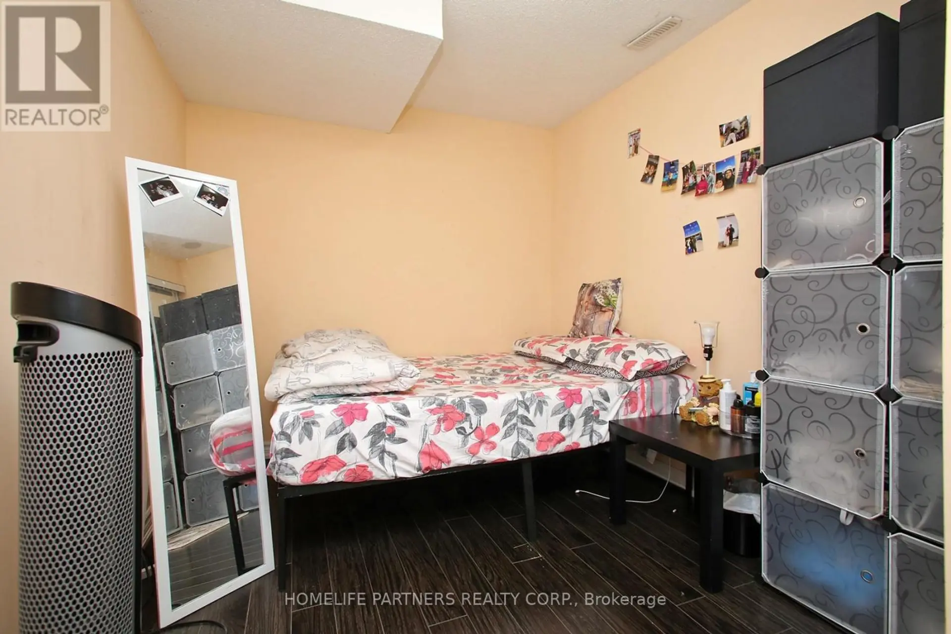 40 NATHANIEL CRESCENT - Image 13