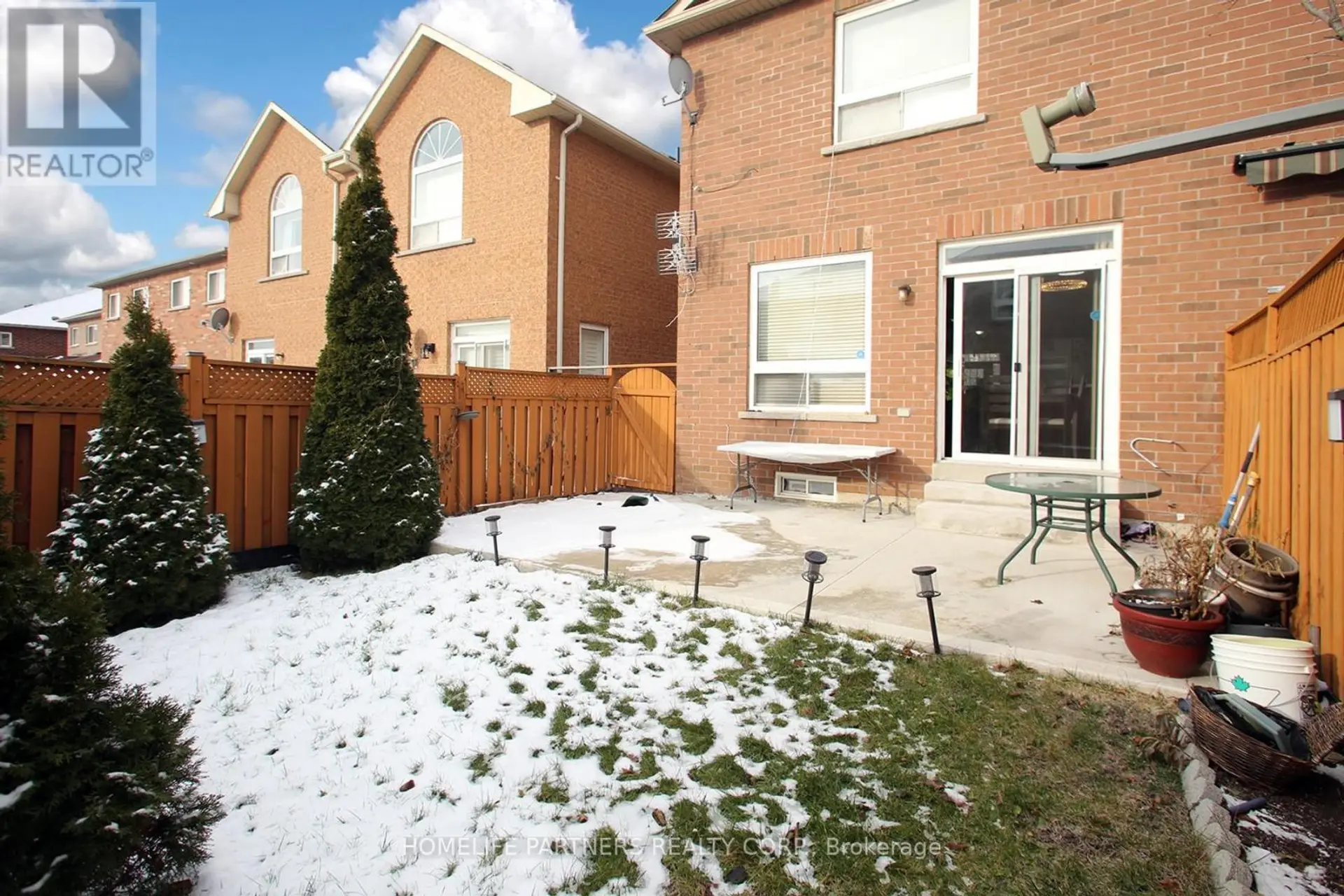 40 NATHANIEL CRESCENT - Image 15