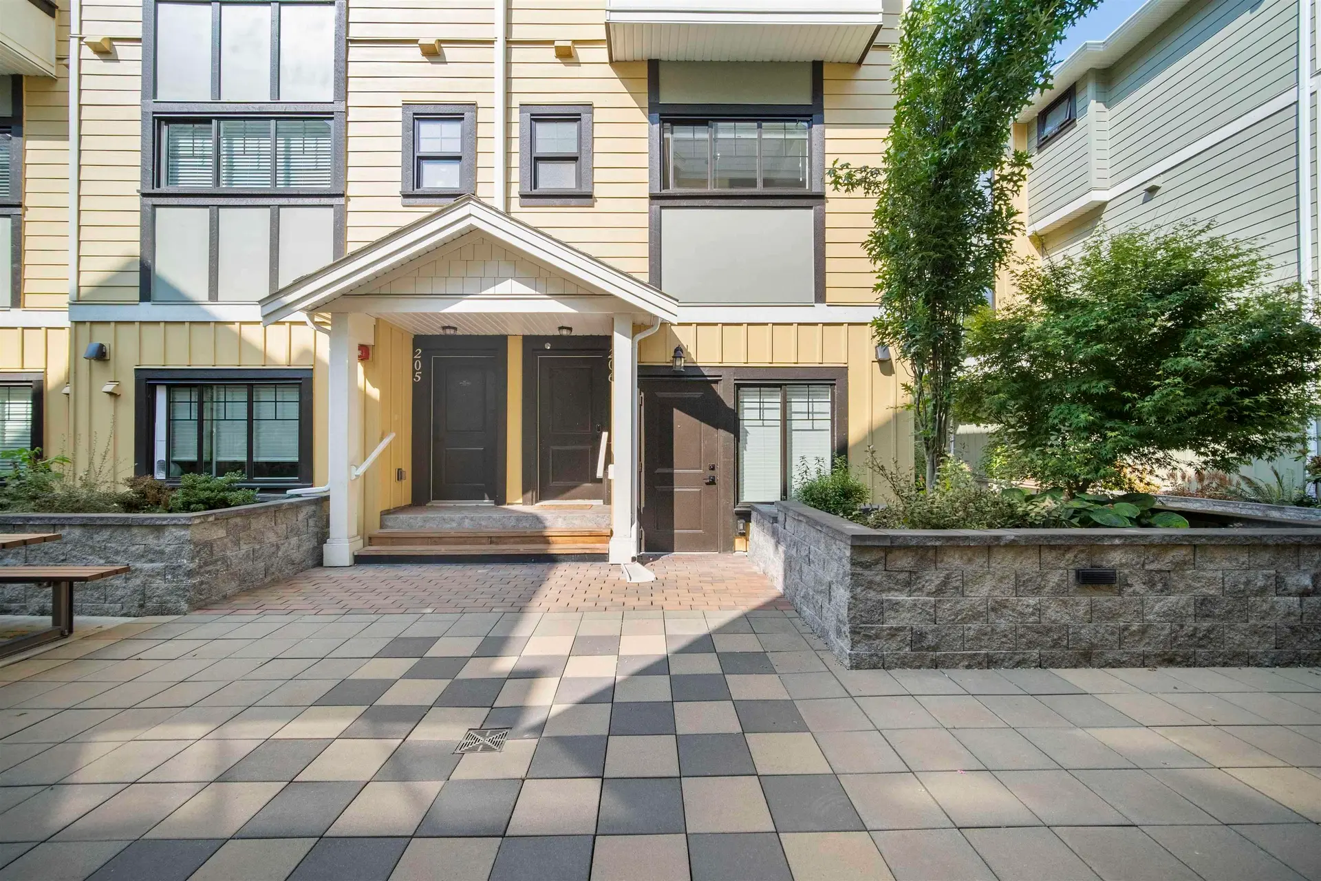 #205 80 Elgin Street - Image 2