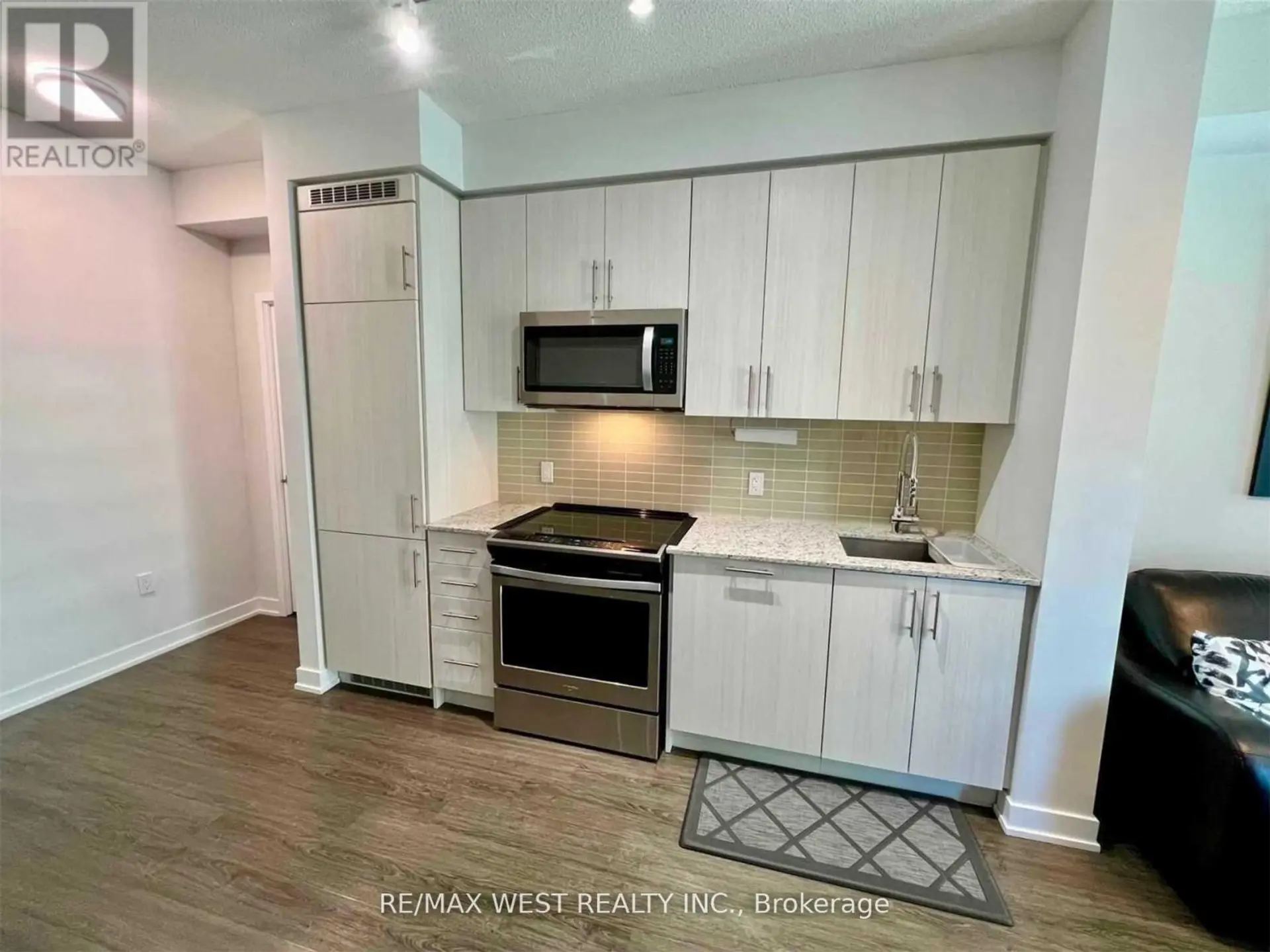 #1606 4085 PARKSIDE VILLAGE DRIVE - Image 5