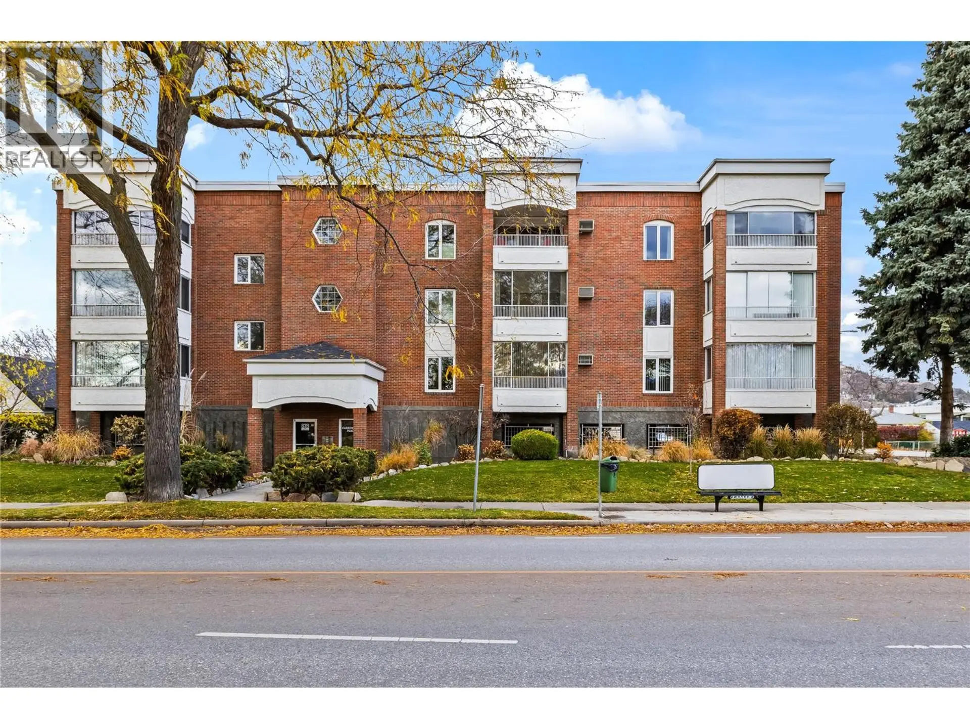 Property at #304 878 Bernard Avenue, Kelowna, BC