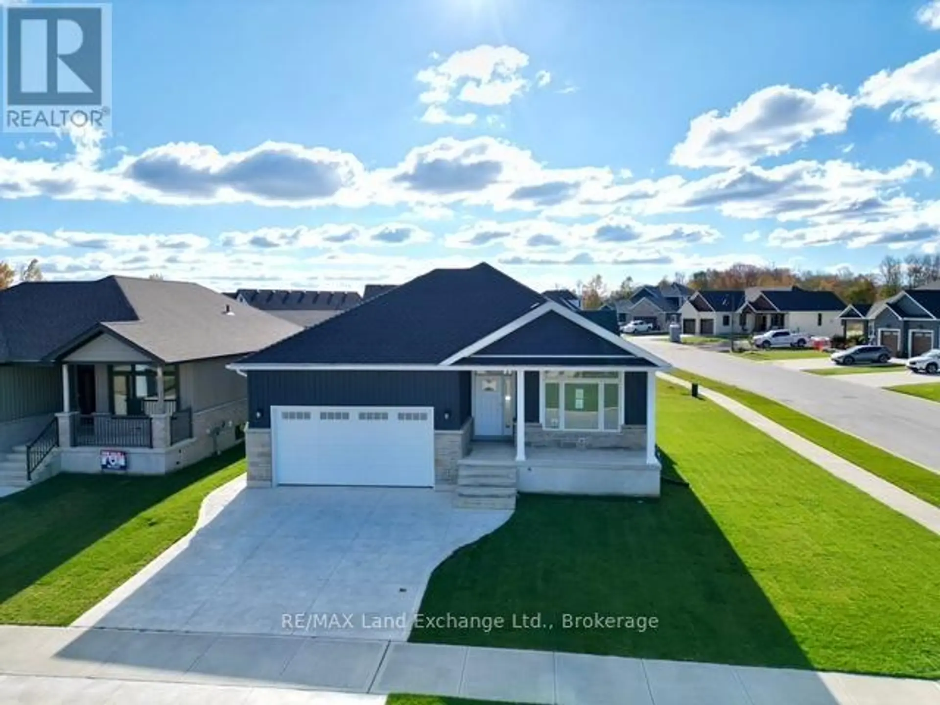 159 WESTLINKS DRIVE - Image 1