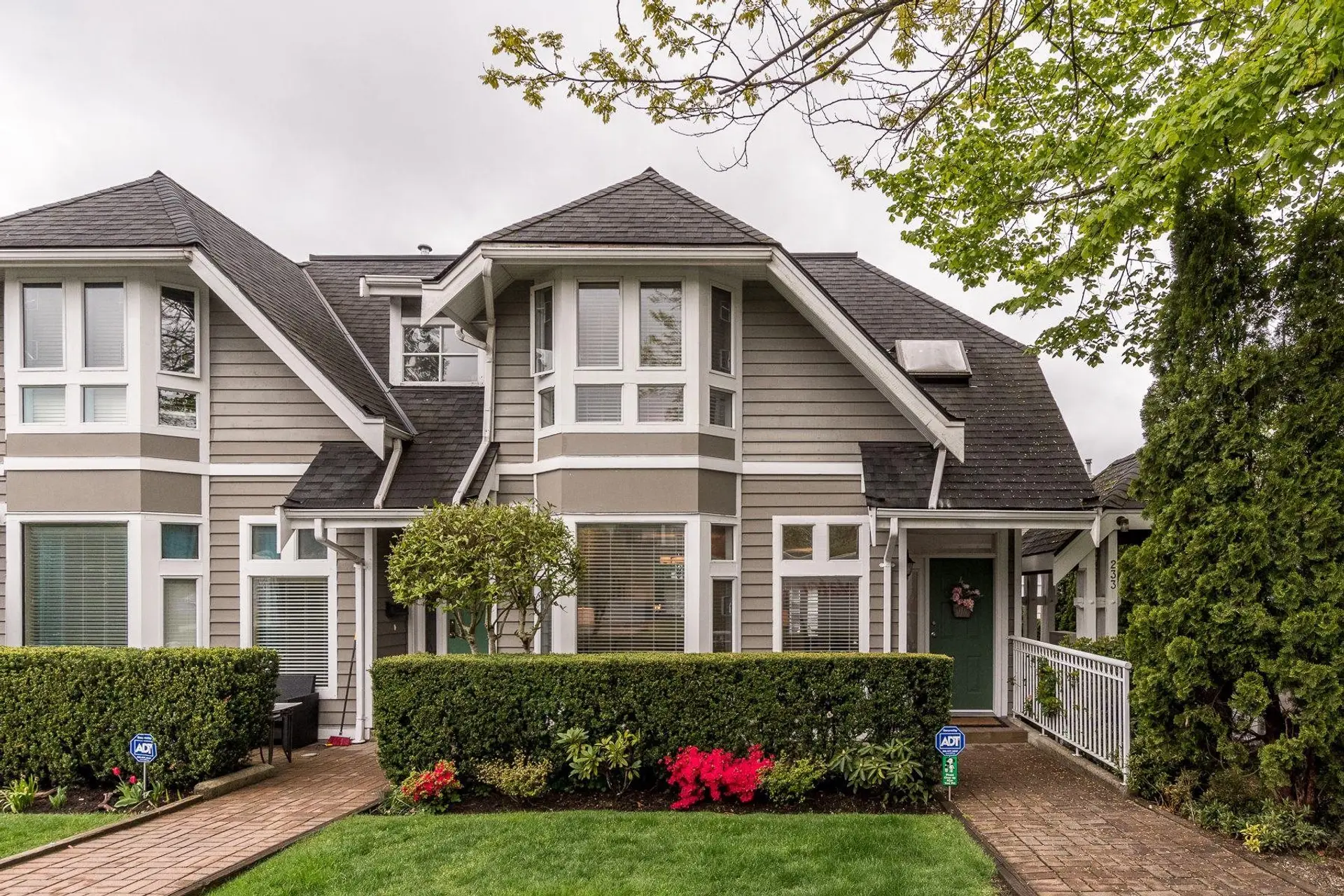 Property at #4 233 E 6th Street, North Vancouver, BC