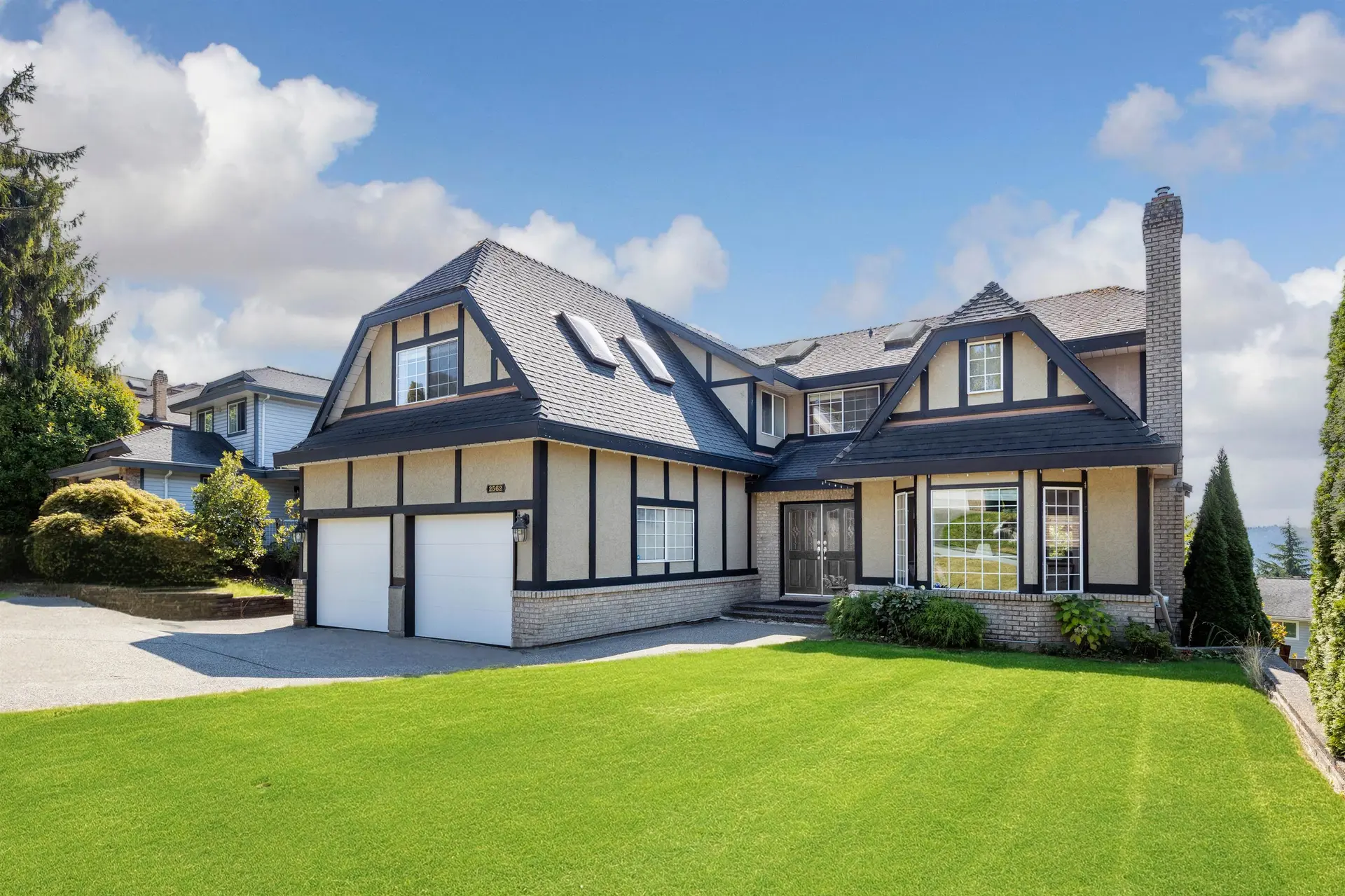 Property at 2562 Fuchsia Place, Coquitlam, BC