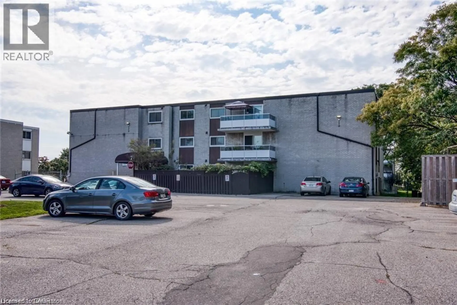 #211 71 VANIER DRIVE - Image 16