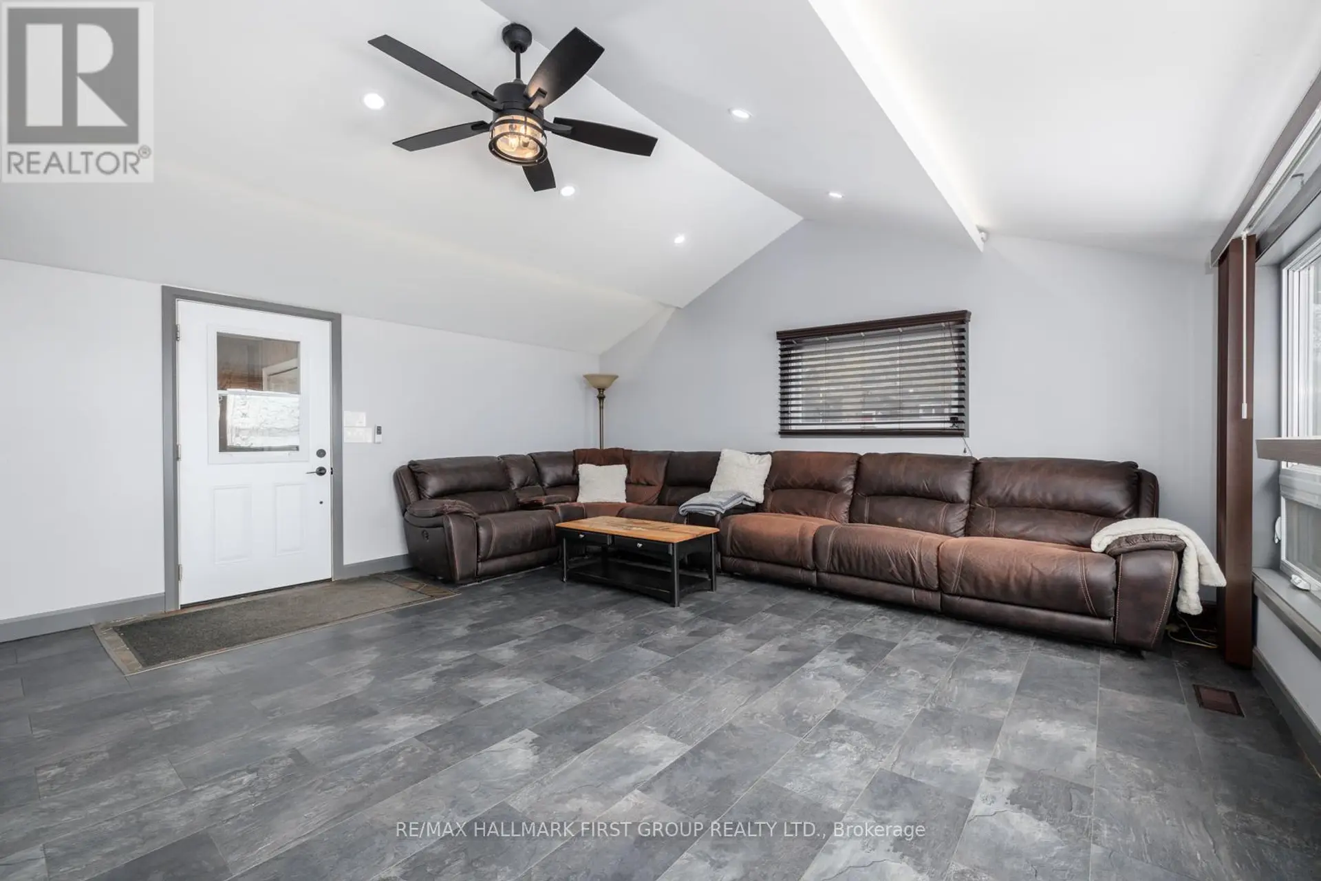 6386 BLUEBIRD STREET - Image 7