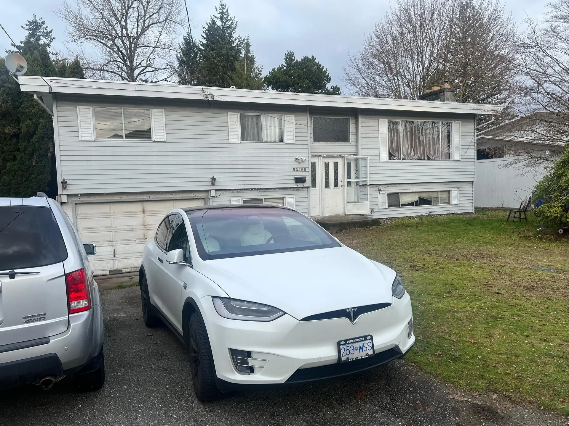 Property at 32469 Emerald Avenue, Abbotsford, BC