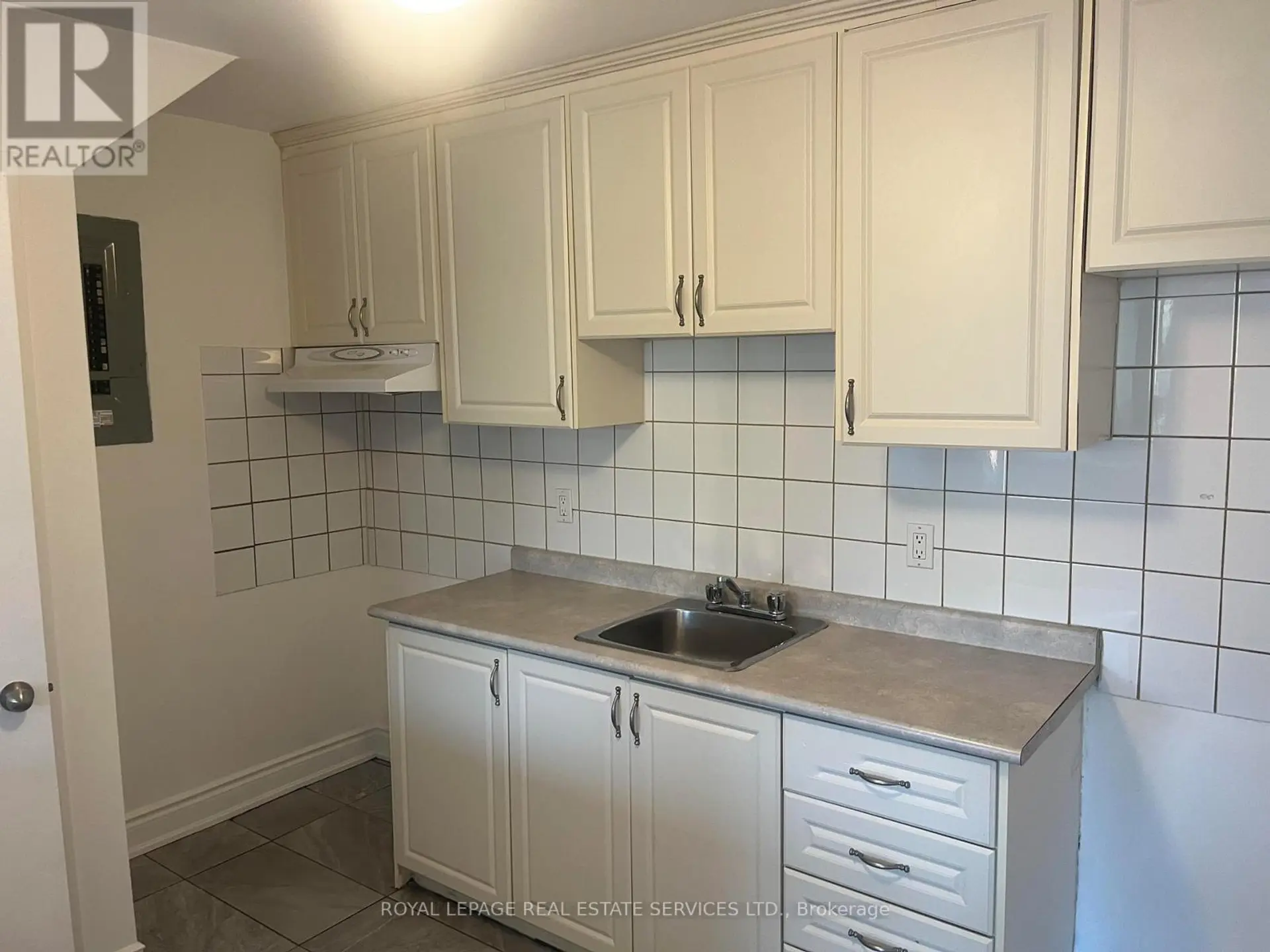 604-606 MARLEE AVENUE - Image 4
