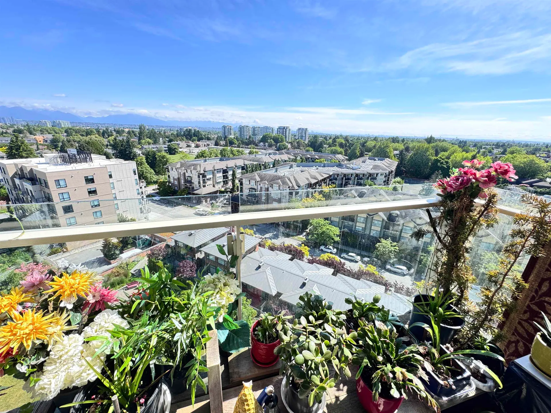 #1501 8333 Anderson Road - Image 9