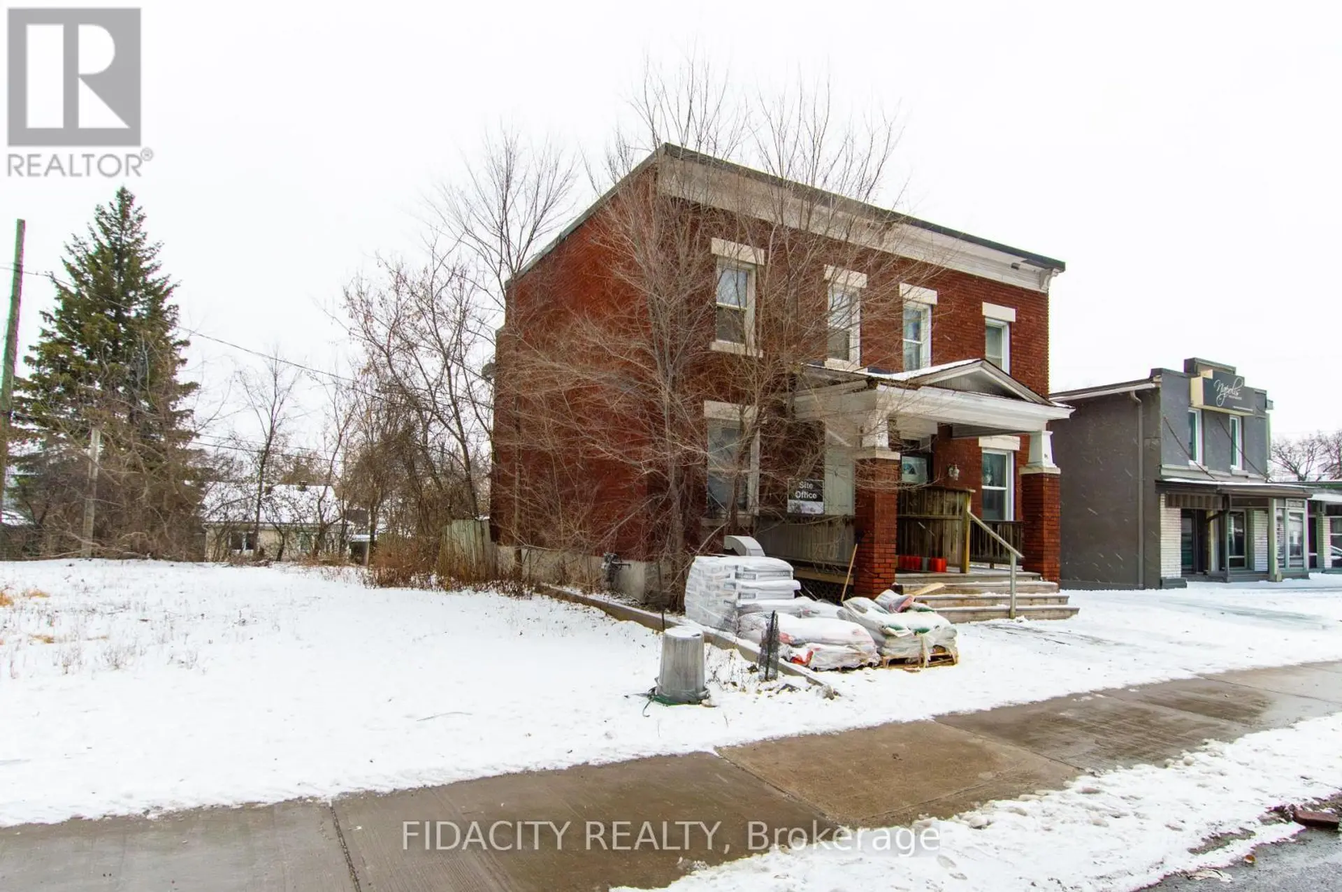 87 RICHMOND ROAD - Image 1