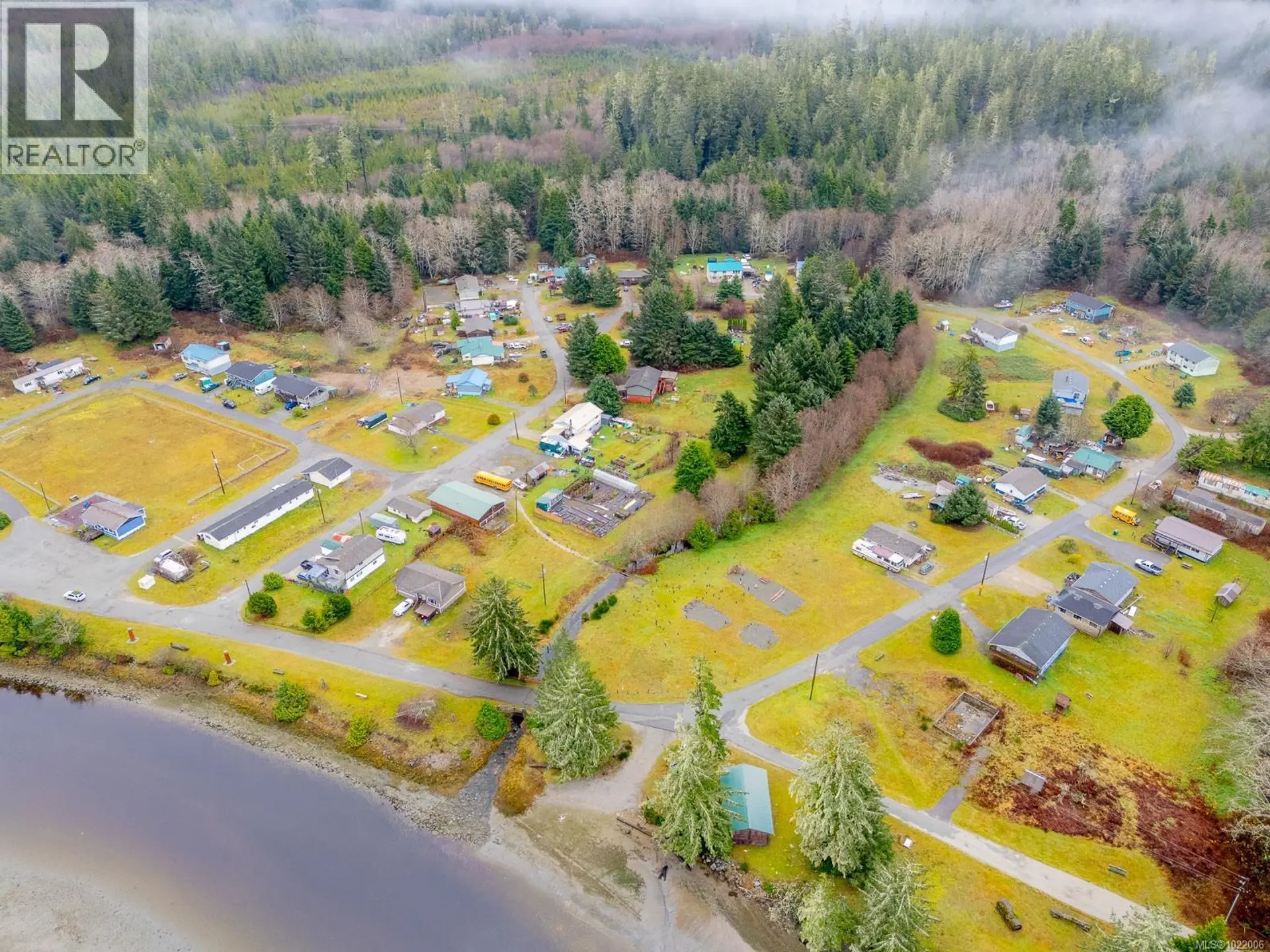 Property at 230 Clutus Rd, Bamfield, BC