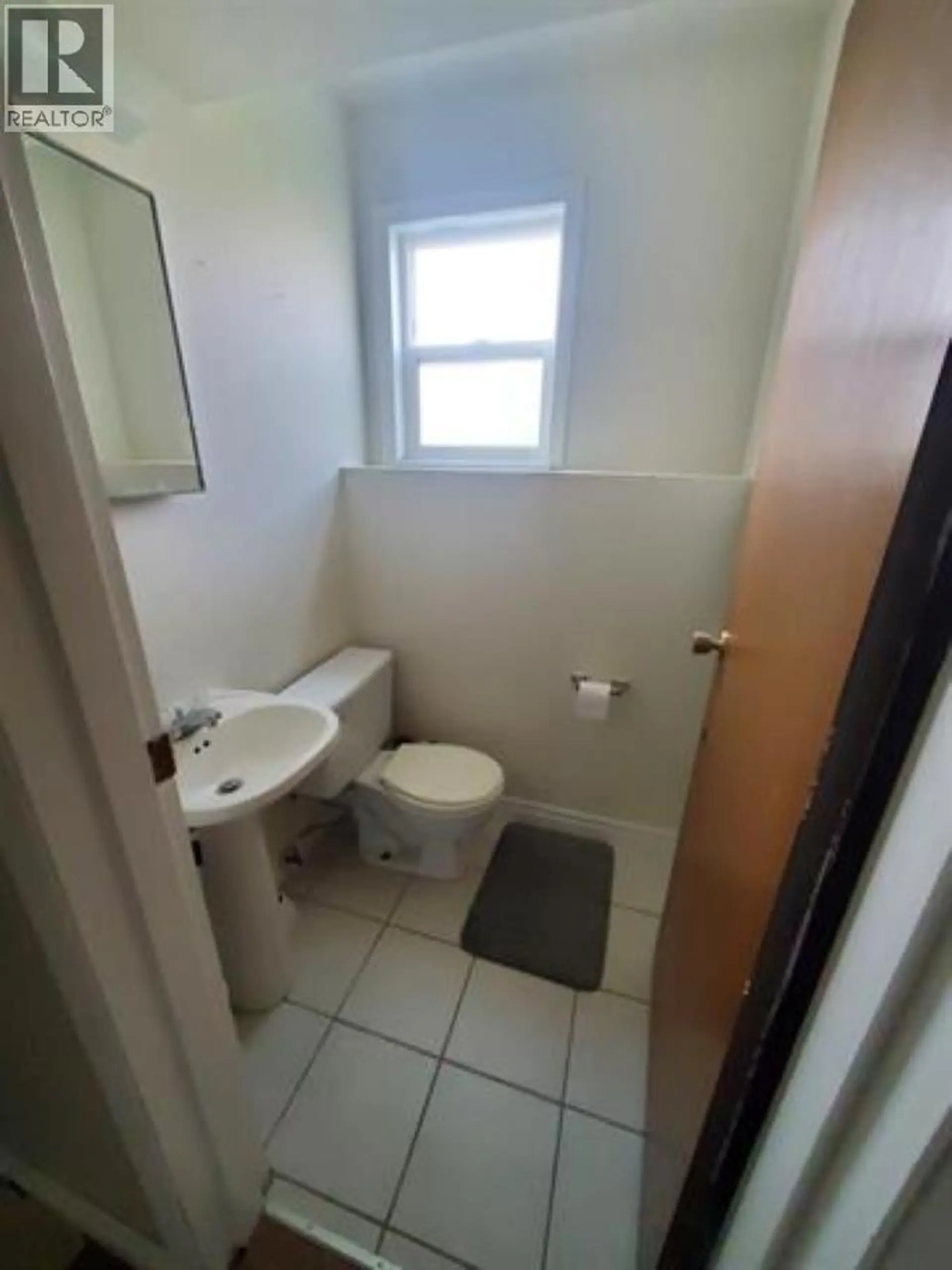 27 MANSON CRESCENT - Image 3